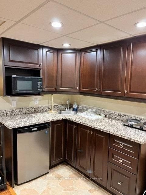 7860 Cedarbrook Trail Unit Bsmt photo 4