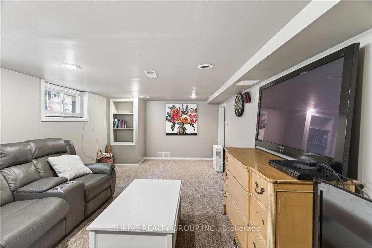 251 Ridout Street photo 33
