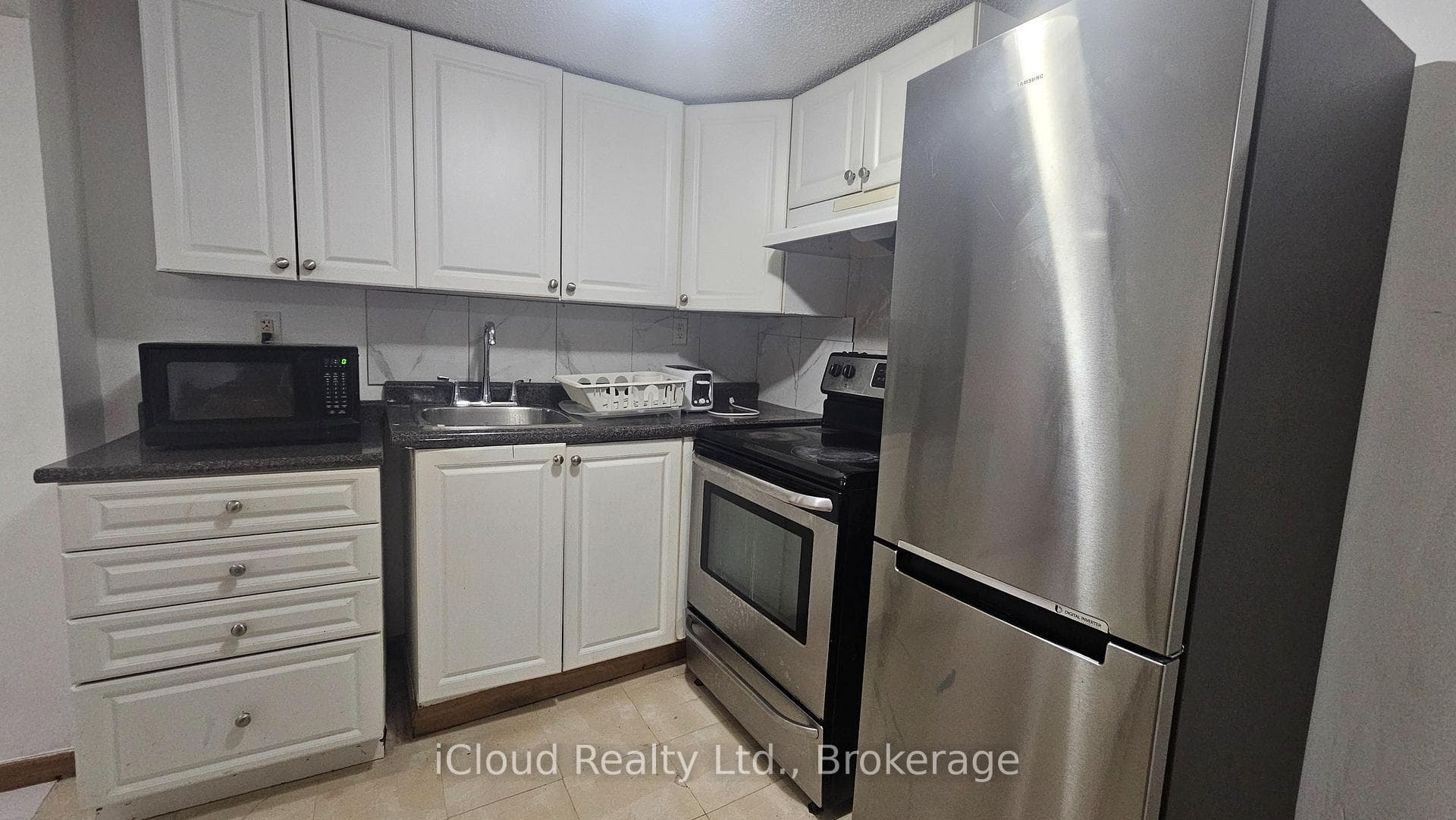 39 Frey Crescent Unit BSMNT photo 2