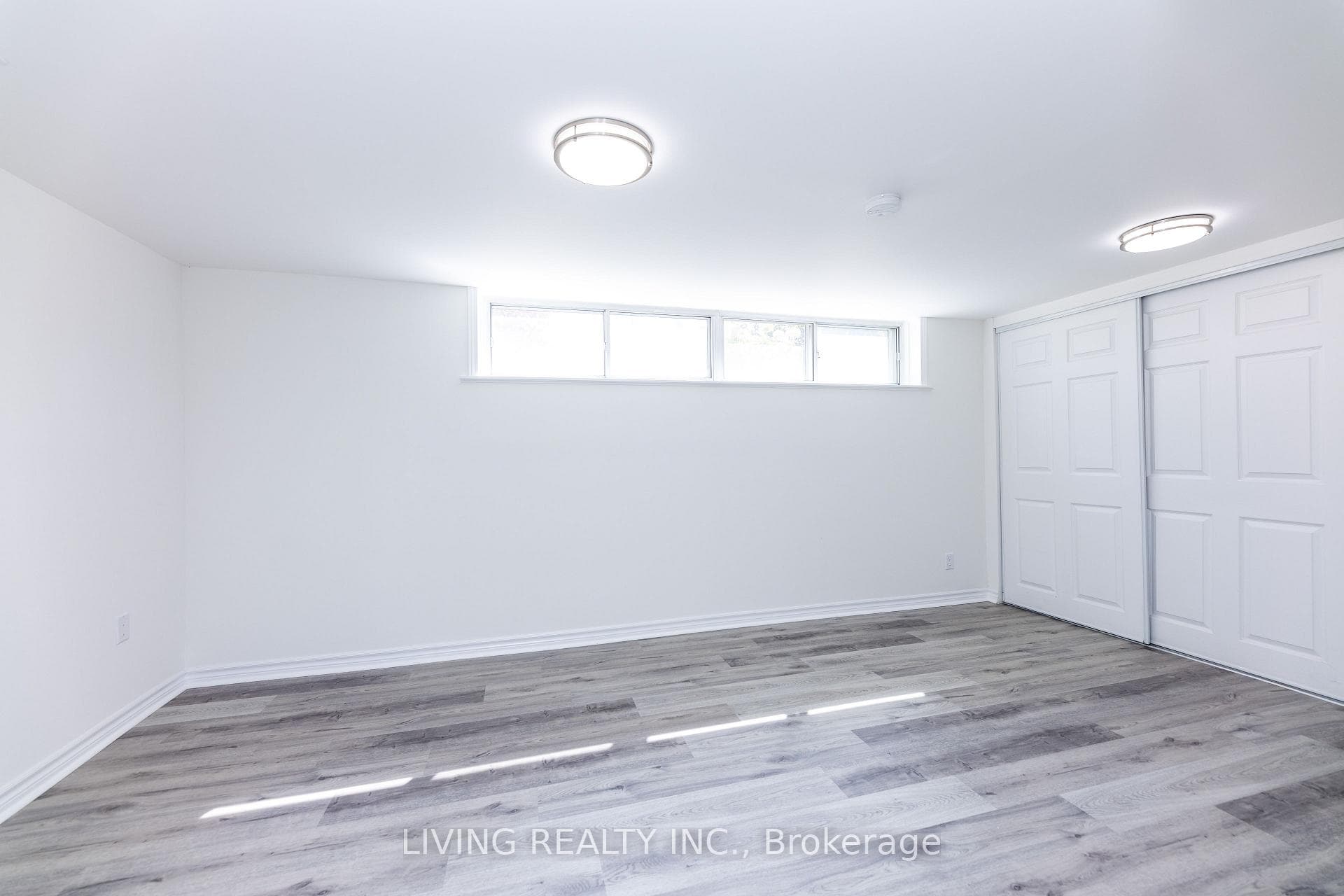 12 Kells Avenue photo 42