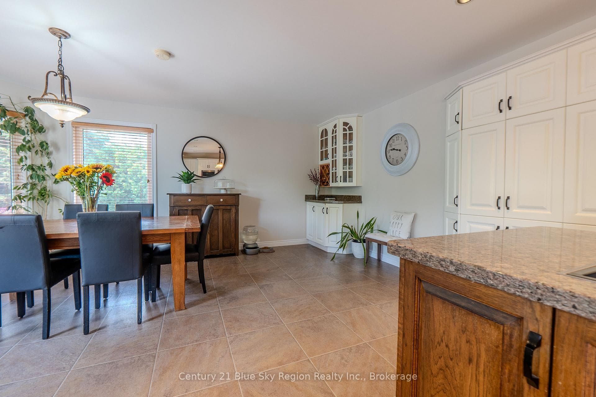 77 Janey Avenue photo 24