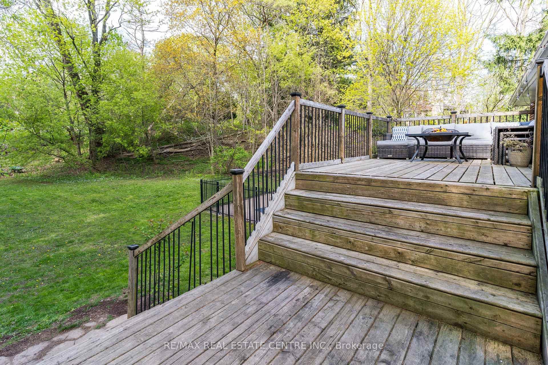 3 Fallsview Road photo 38
