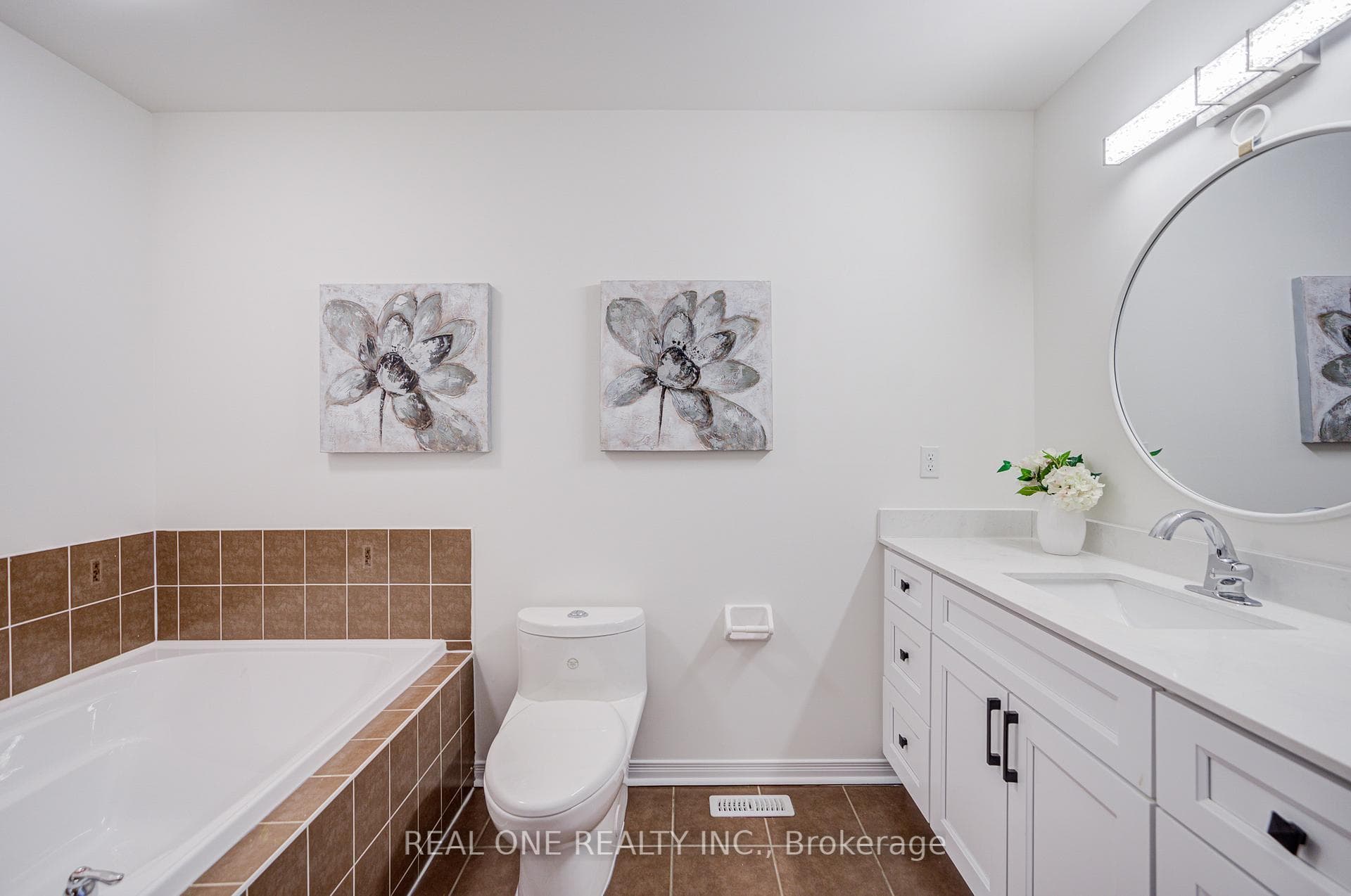 65 Westcliffe Crescent photo 29