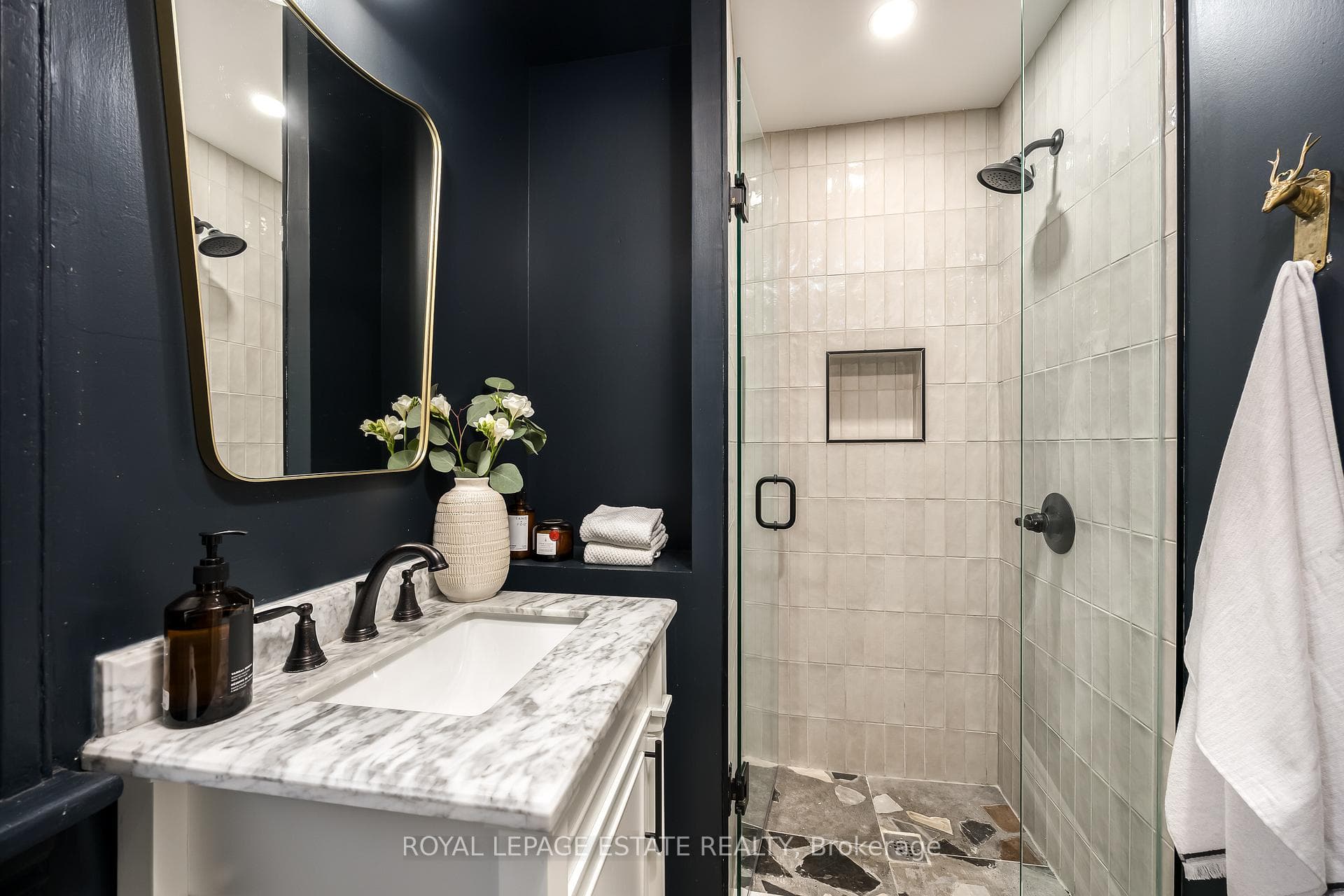 516 Eastern Avenue photo 22