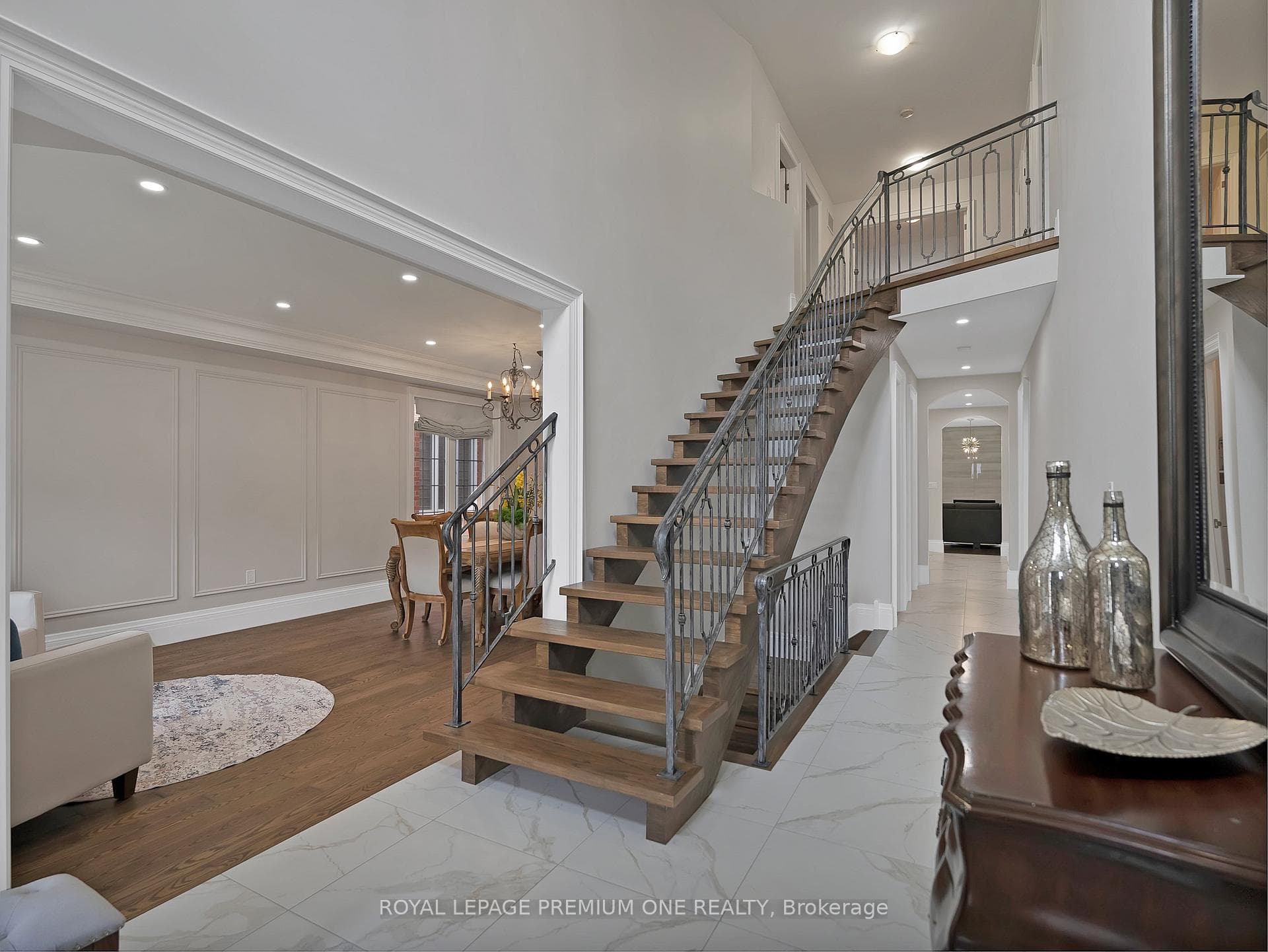 163 Tonner Crescent photo 10
