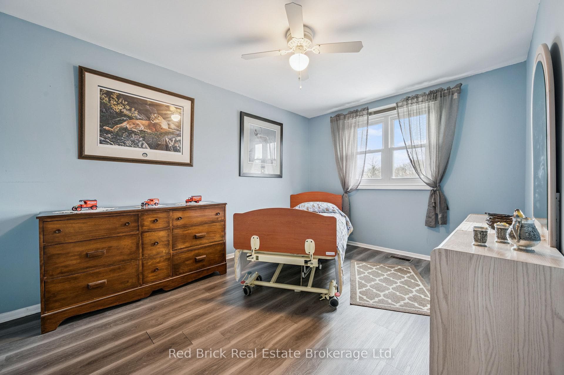 53 Shadeland Crescent photo 12