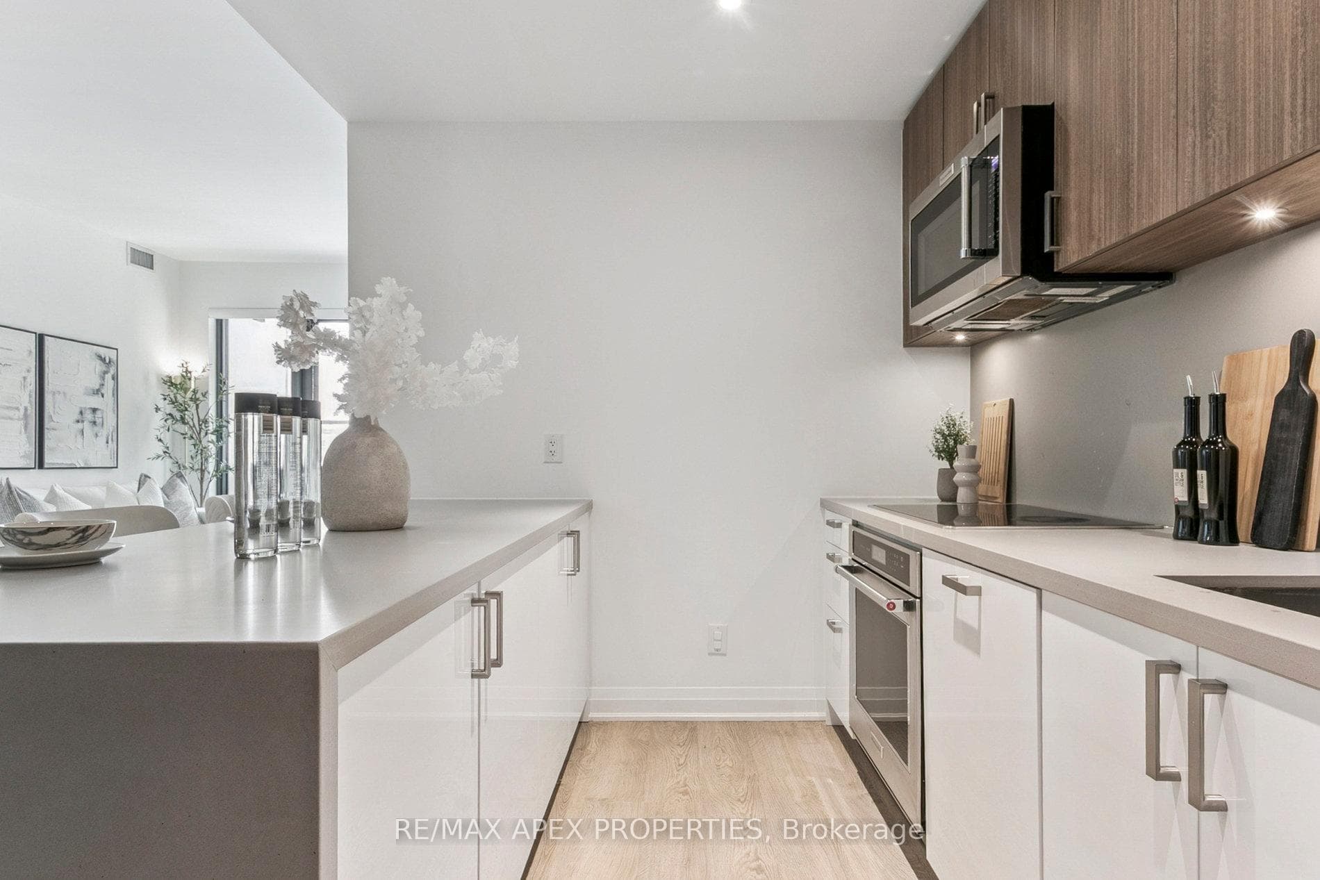 280 Howland Avenue Unit 317 photo 16