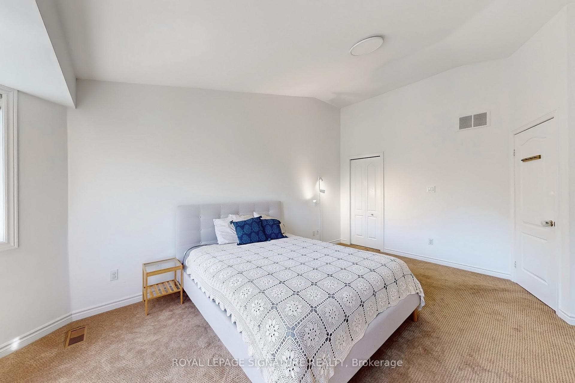 1375 Stephenson Avenue Unit 28 photo 18