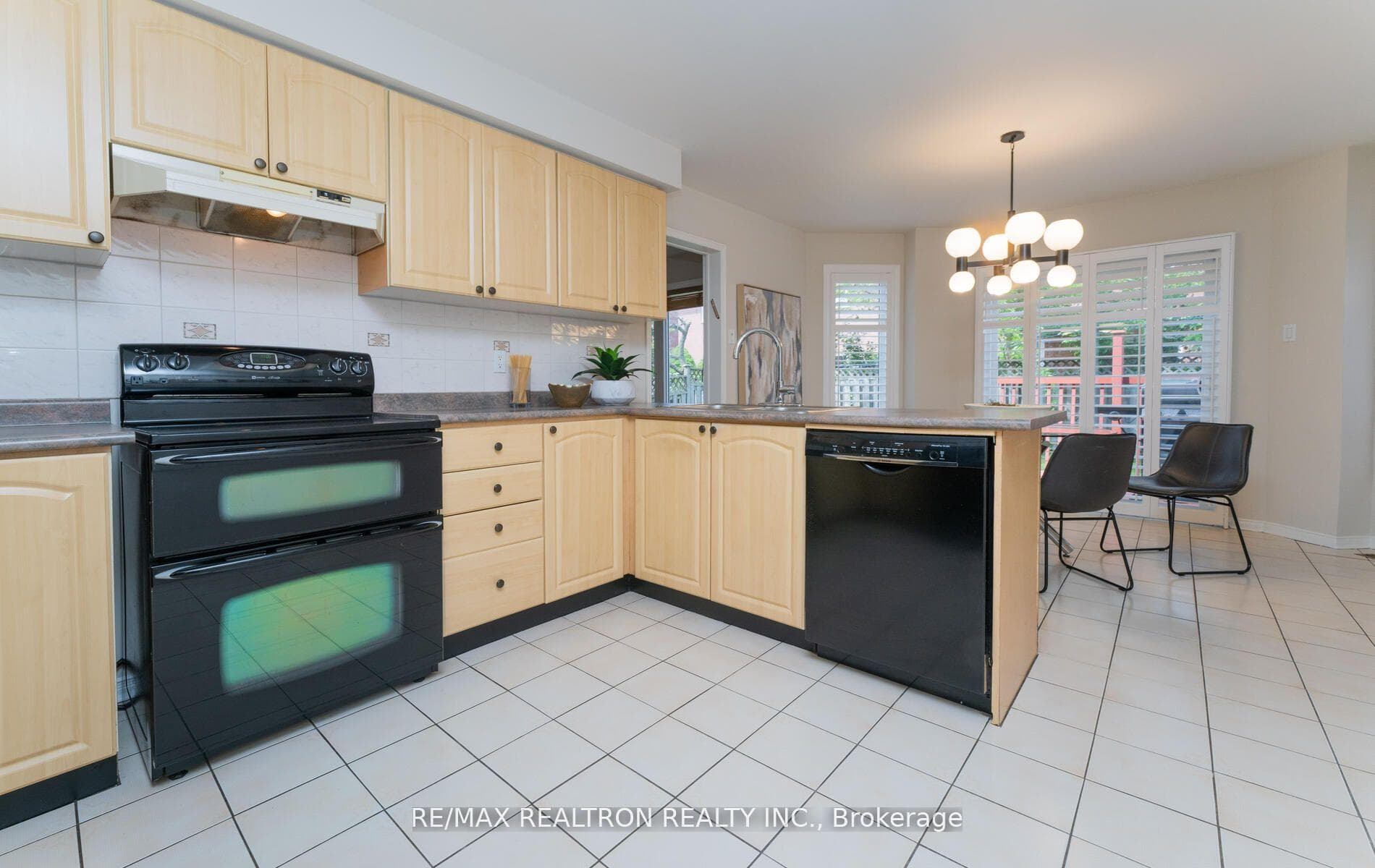 48 Samuel Oster Avenue photo 10