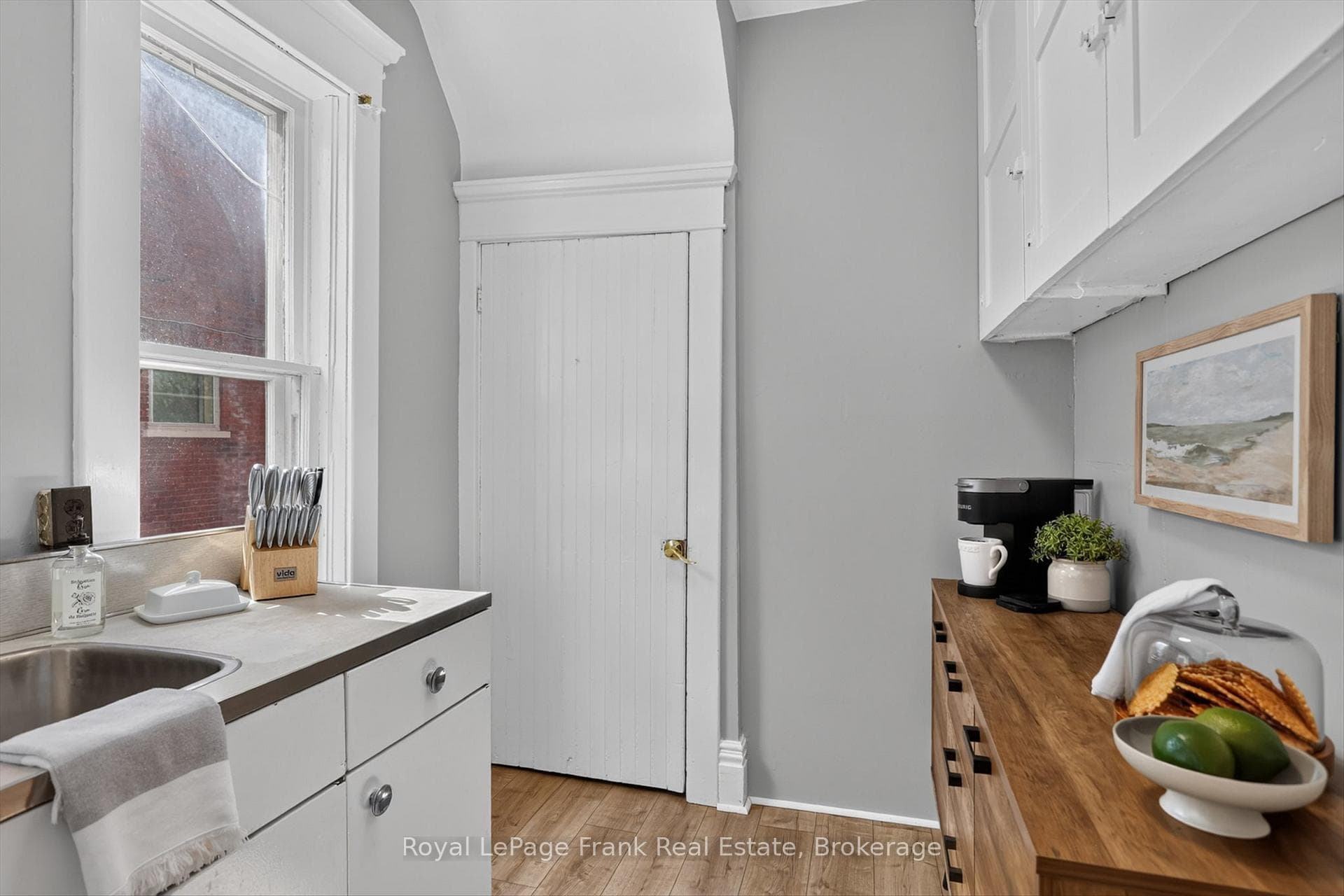 121 Romaine Street photo 20