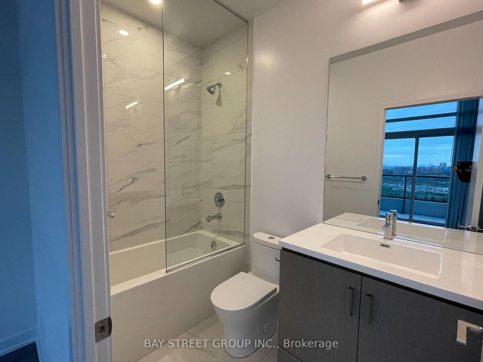 38 Honeycrisp Crescent Unit 2108 photo 15