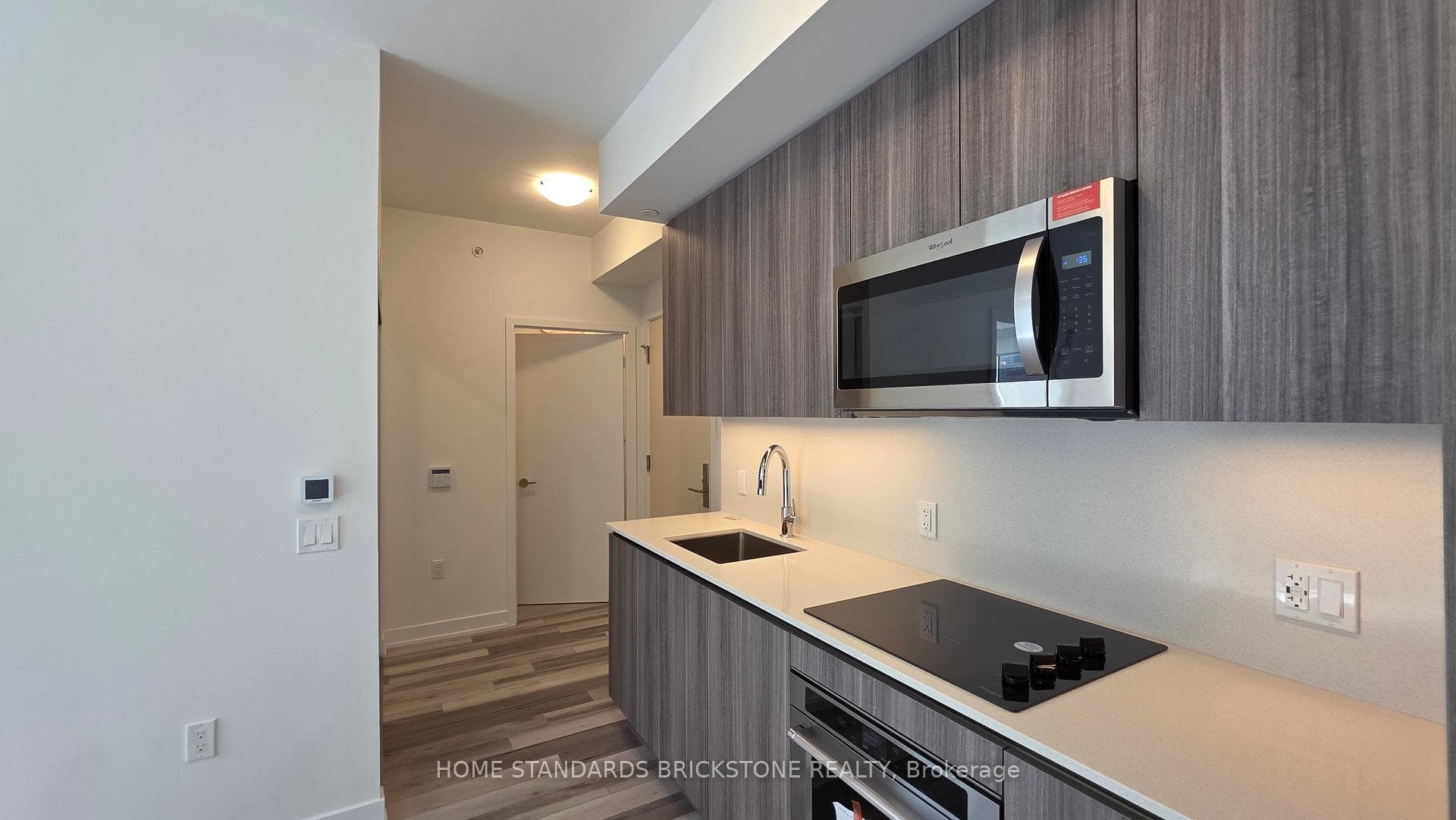 15 Richardson Street Unit 720 photo 9