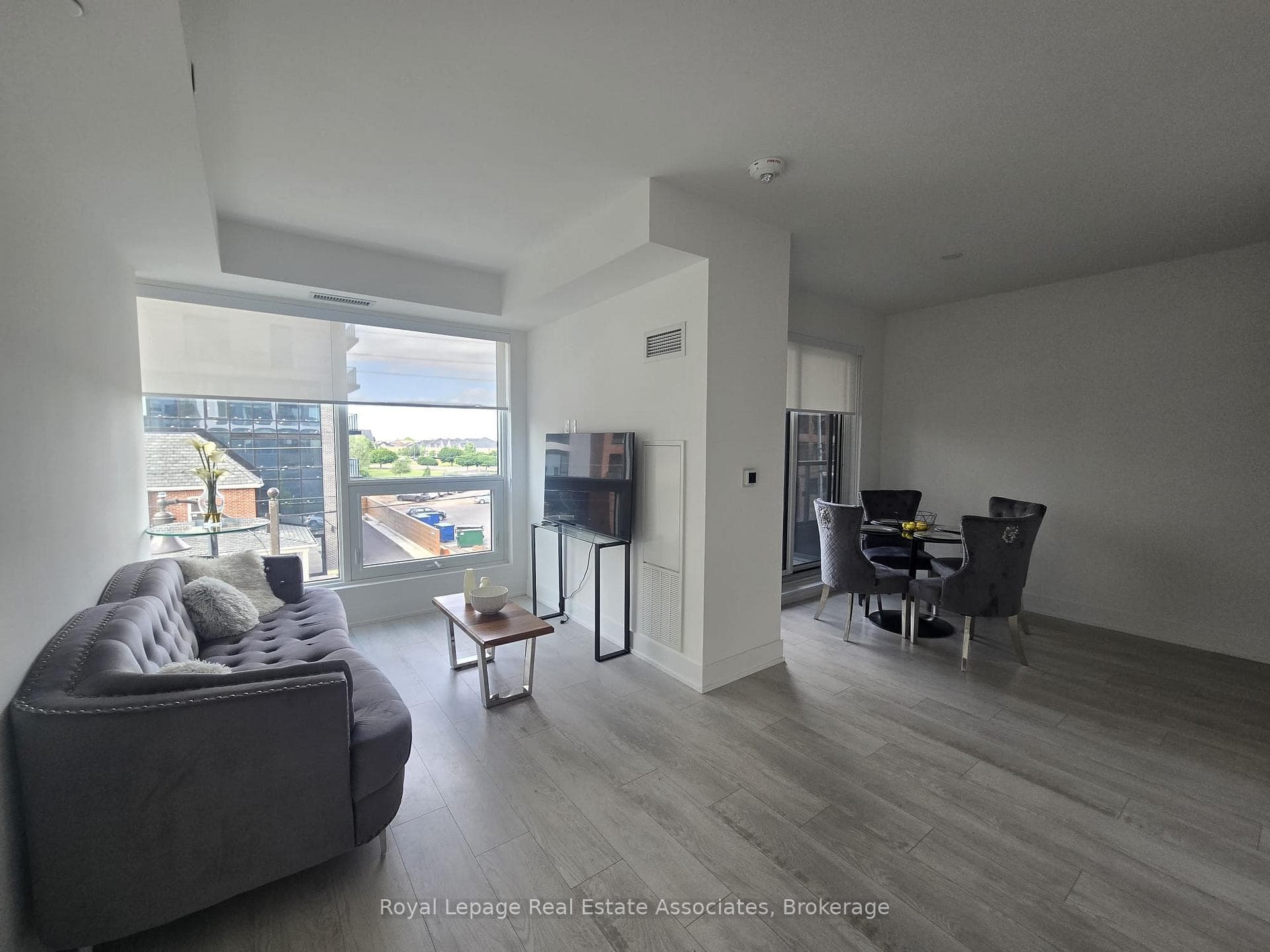 2450 Old Bronte Road Unit 204 photo 23
