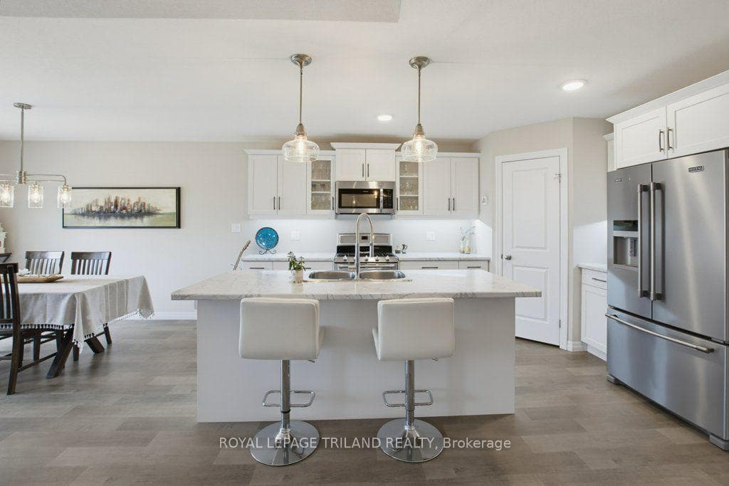 226 Peach Tree Boulevard photo 11