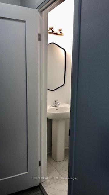 64 Waterlily Way photo 16