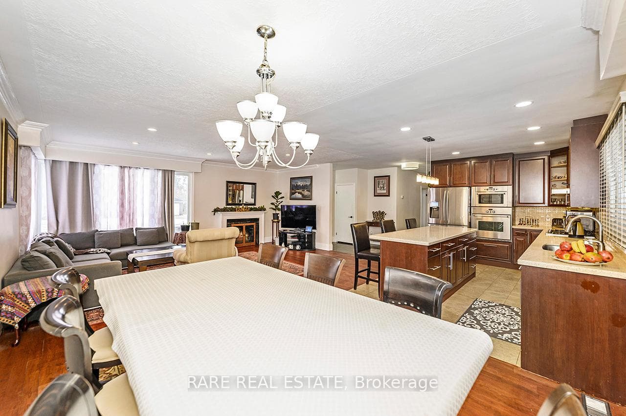220 Millard Avenue photo 8