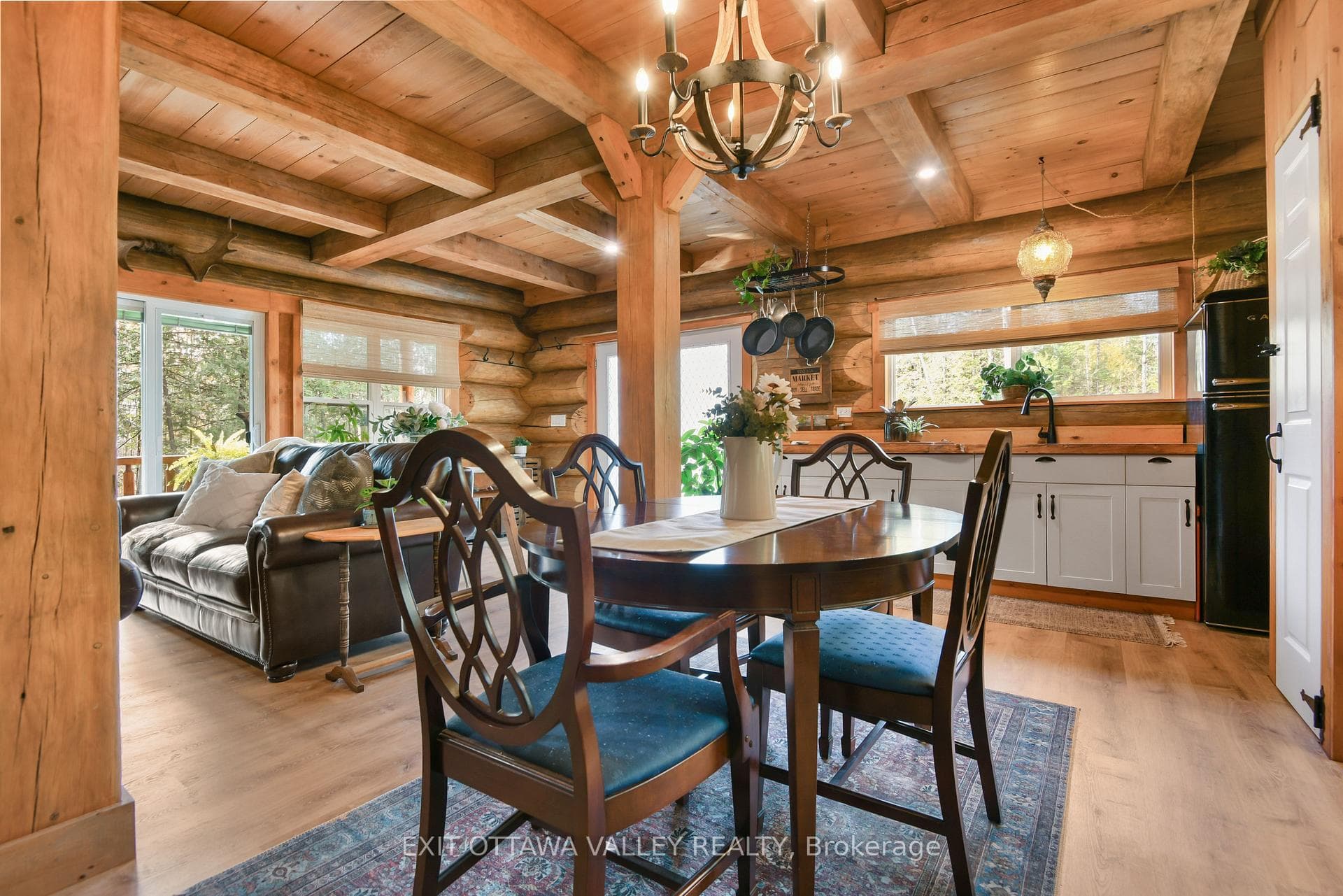 8 TANAGER Trail photo 19