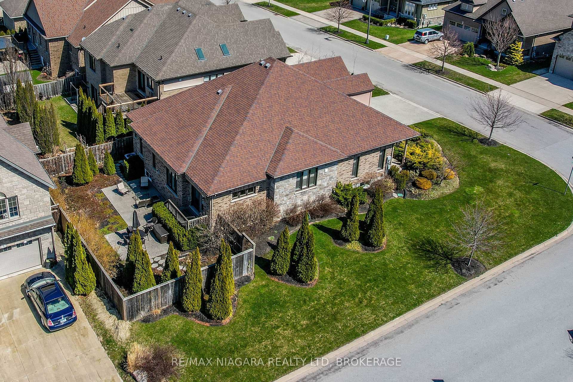 23 GORING Way photo 36