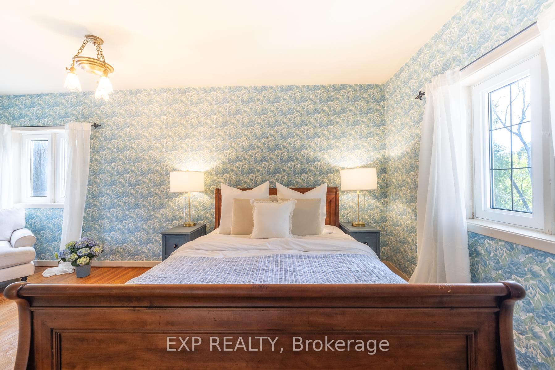 60 Bedford Street photo 21