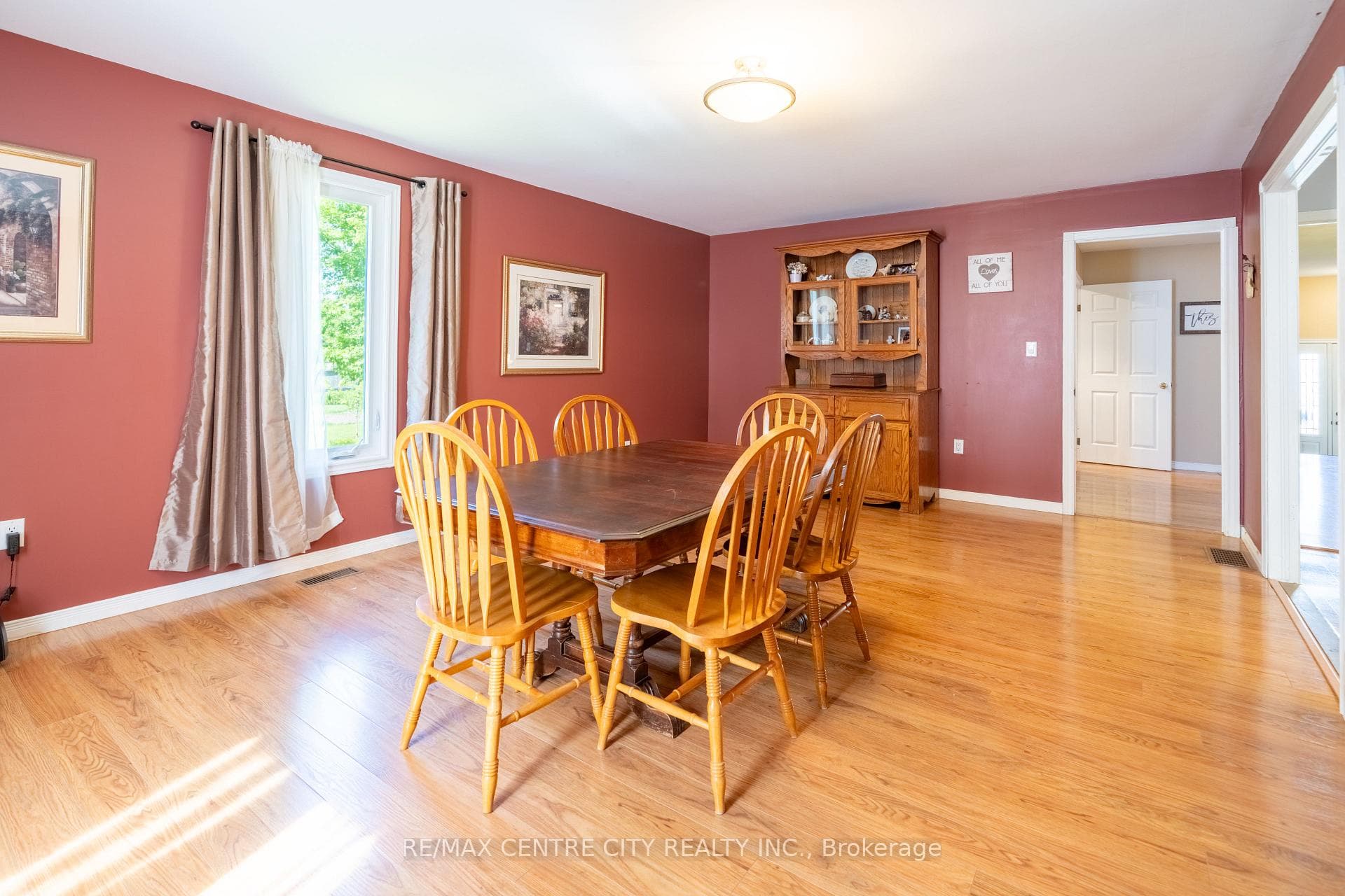 176 Eastman Avenue photo 20