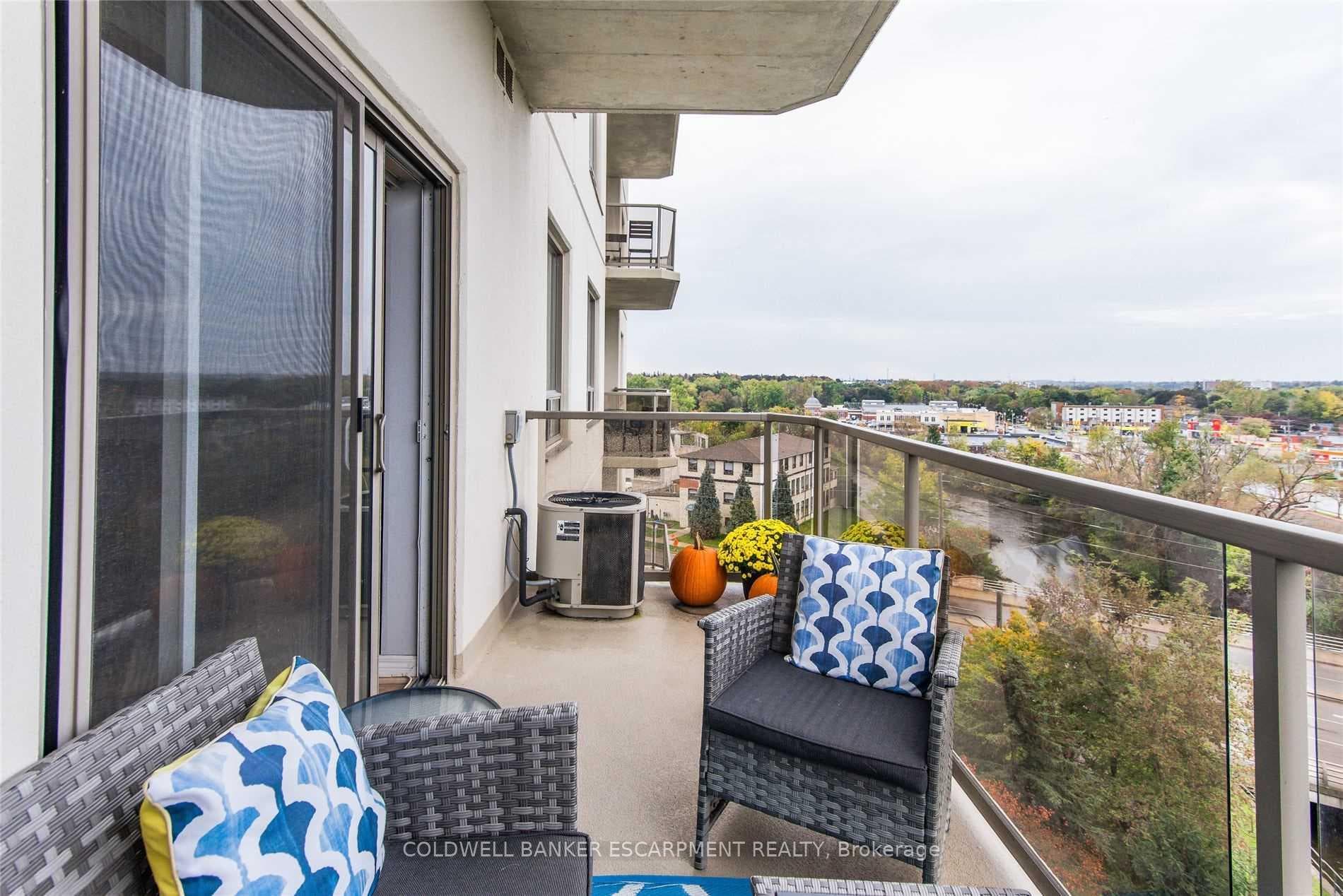 60 Wyndham Street Unit 608 photo 21