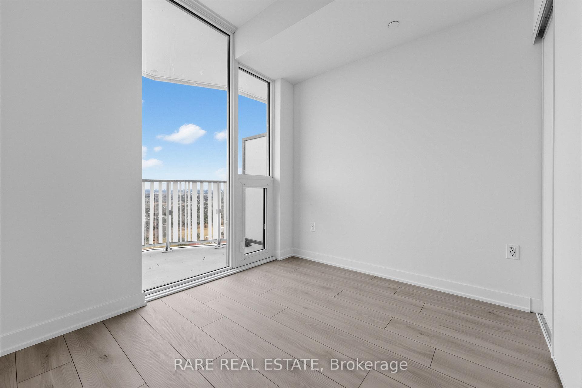 1 Fairview Road Unit 2004 photo 13