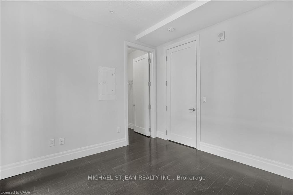 112 King Street Unit 1111 photo 32
