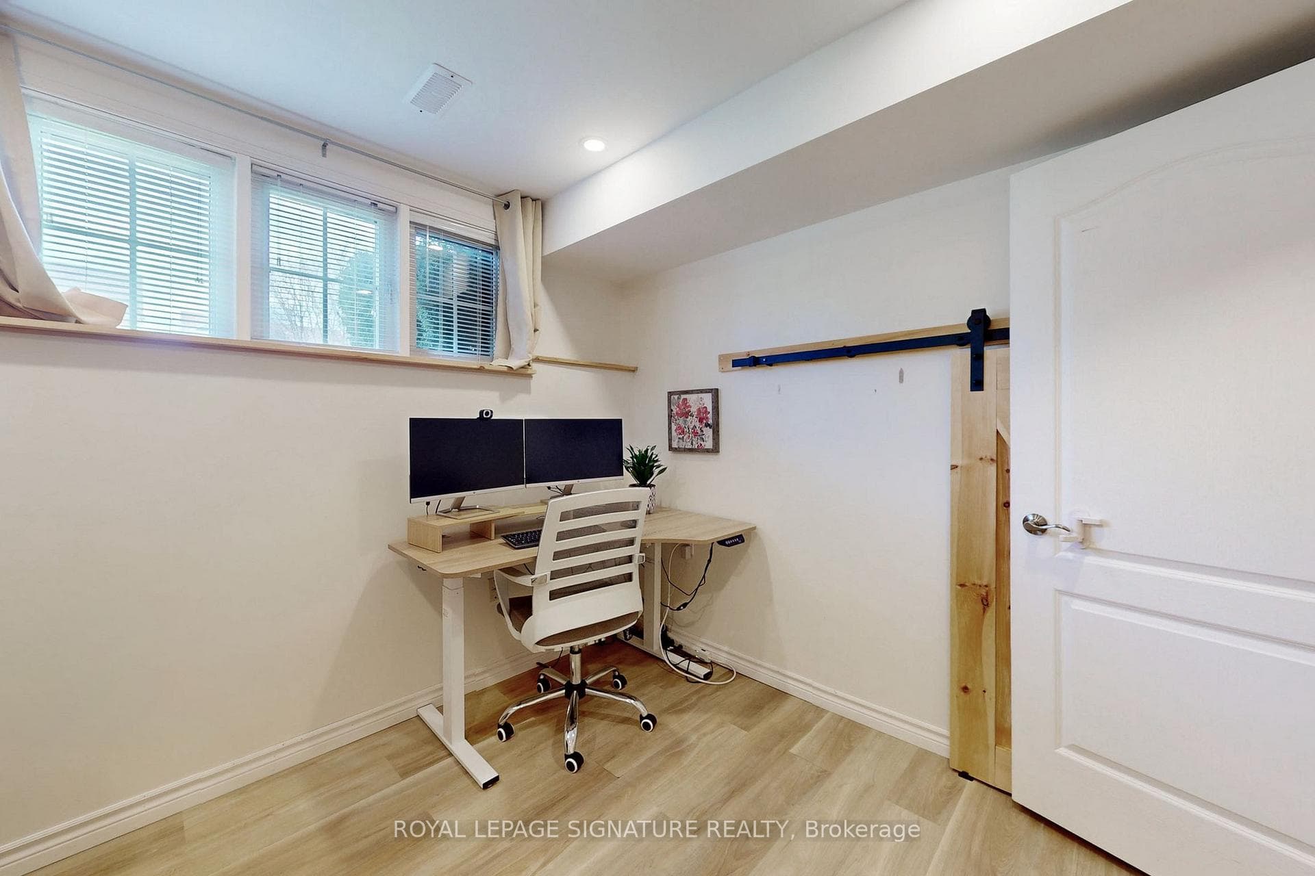 Vinyl Floor/Barn Doors