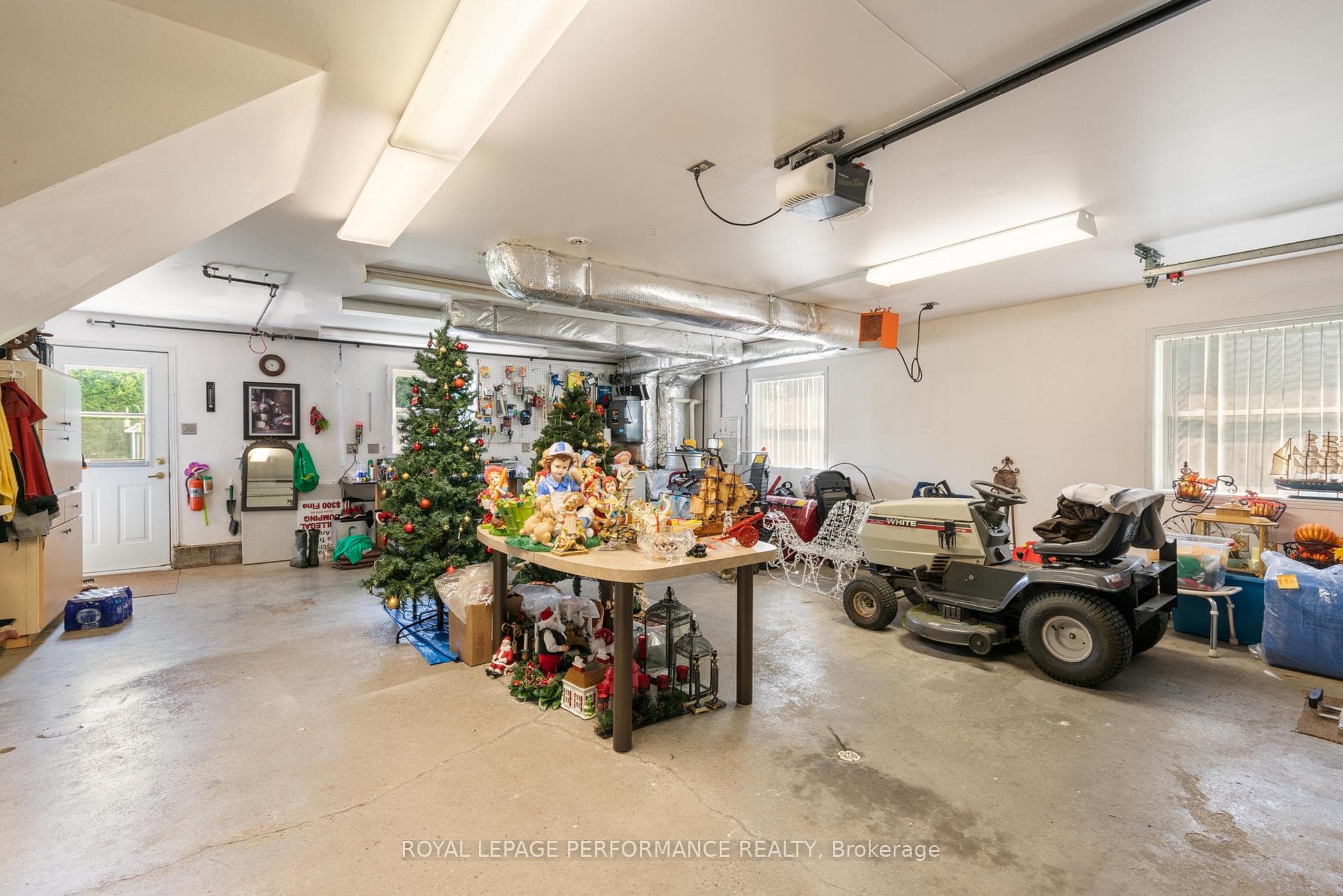 Spacious 2-car Garage