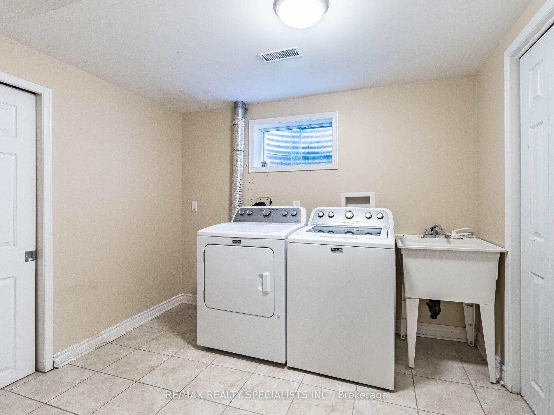 6 Norval Crescent photo 33