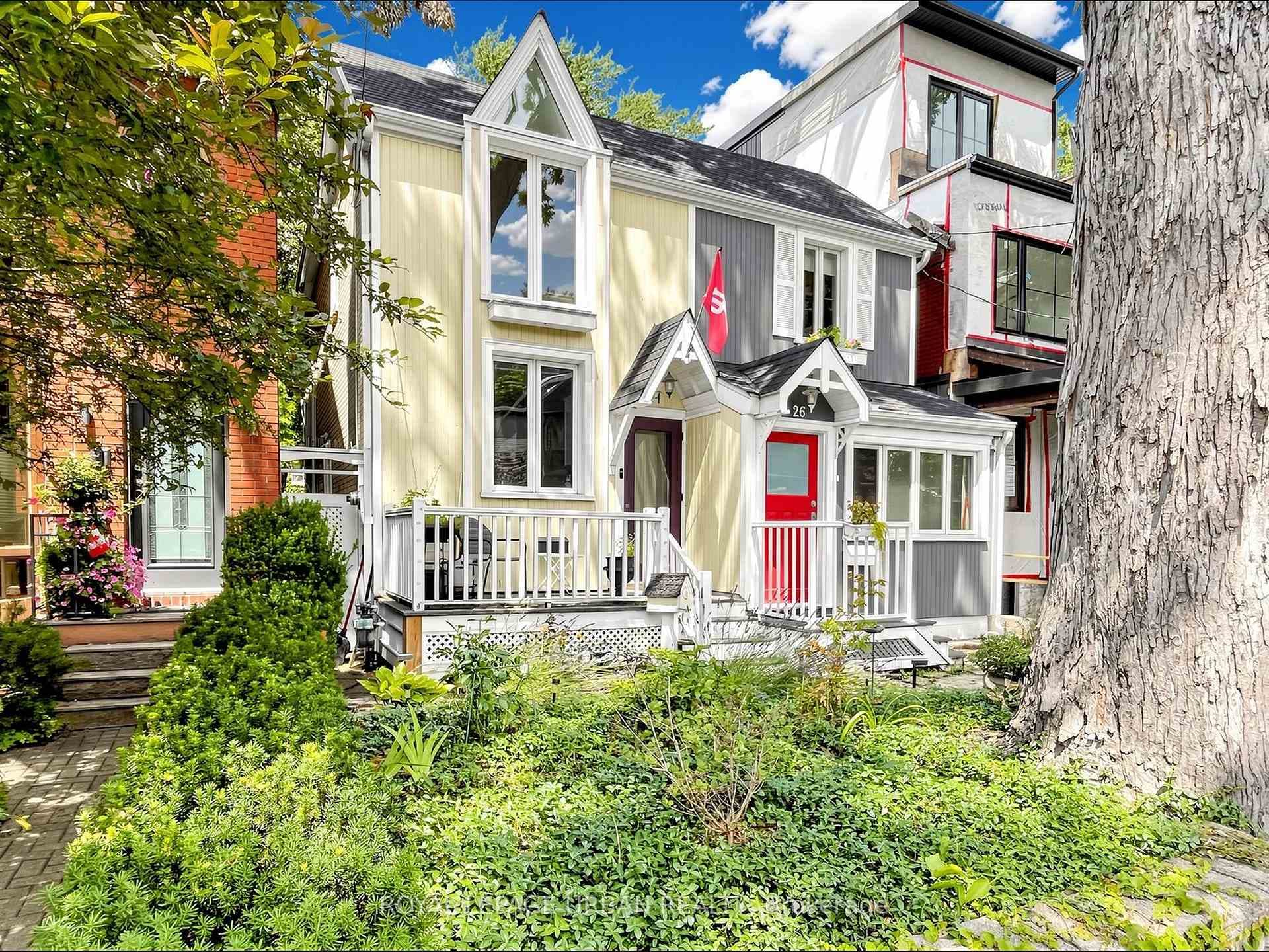 24 Cavell Avenue photo 1