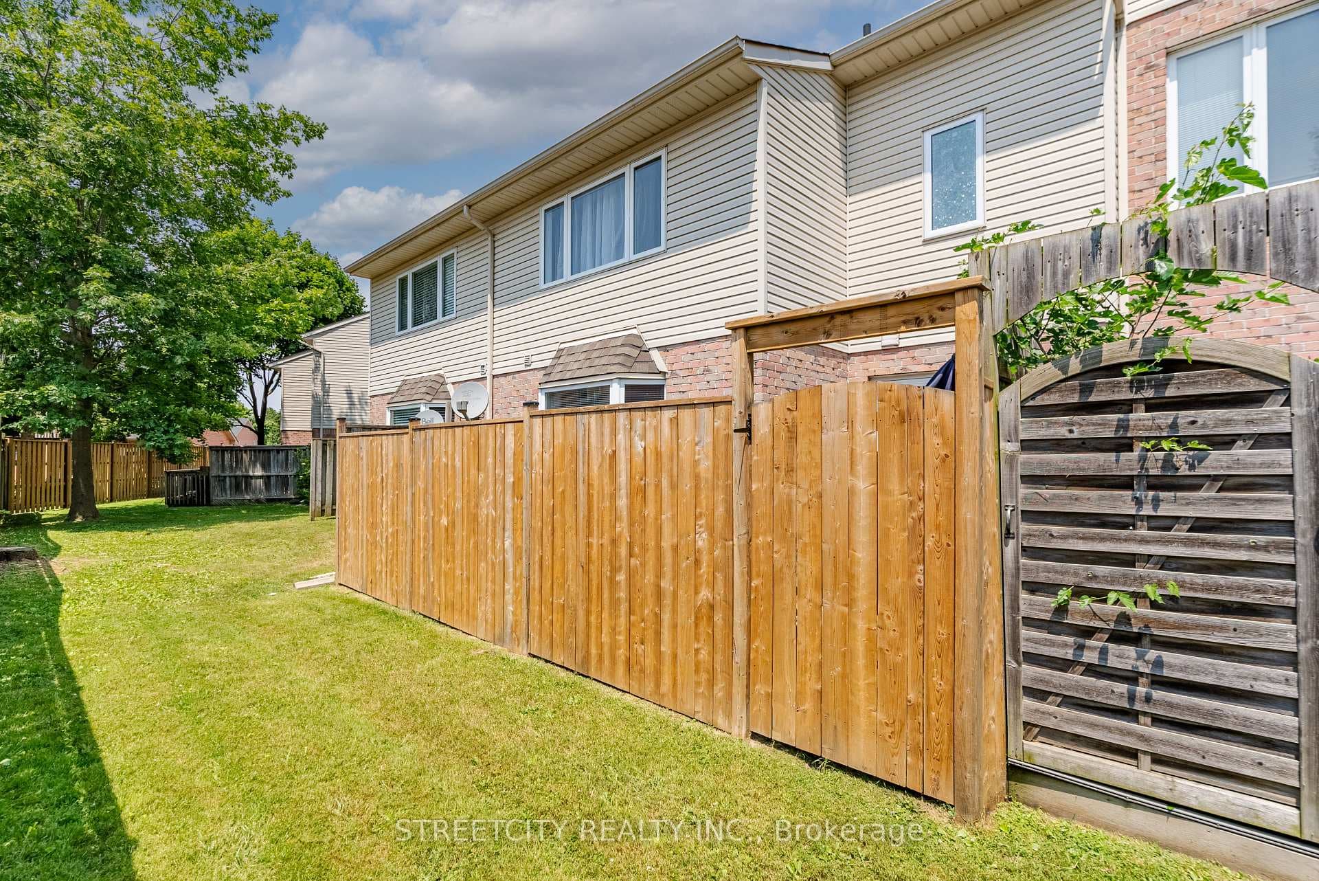9 AILSA Place Unit 55 photo 34