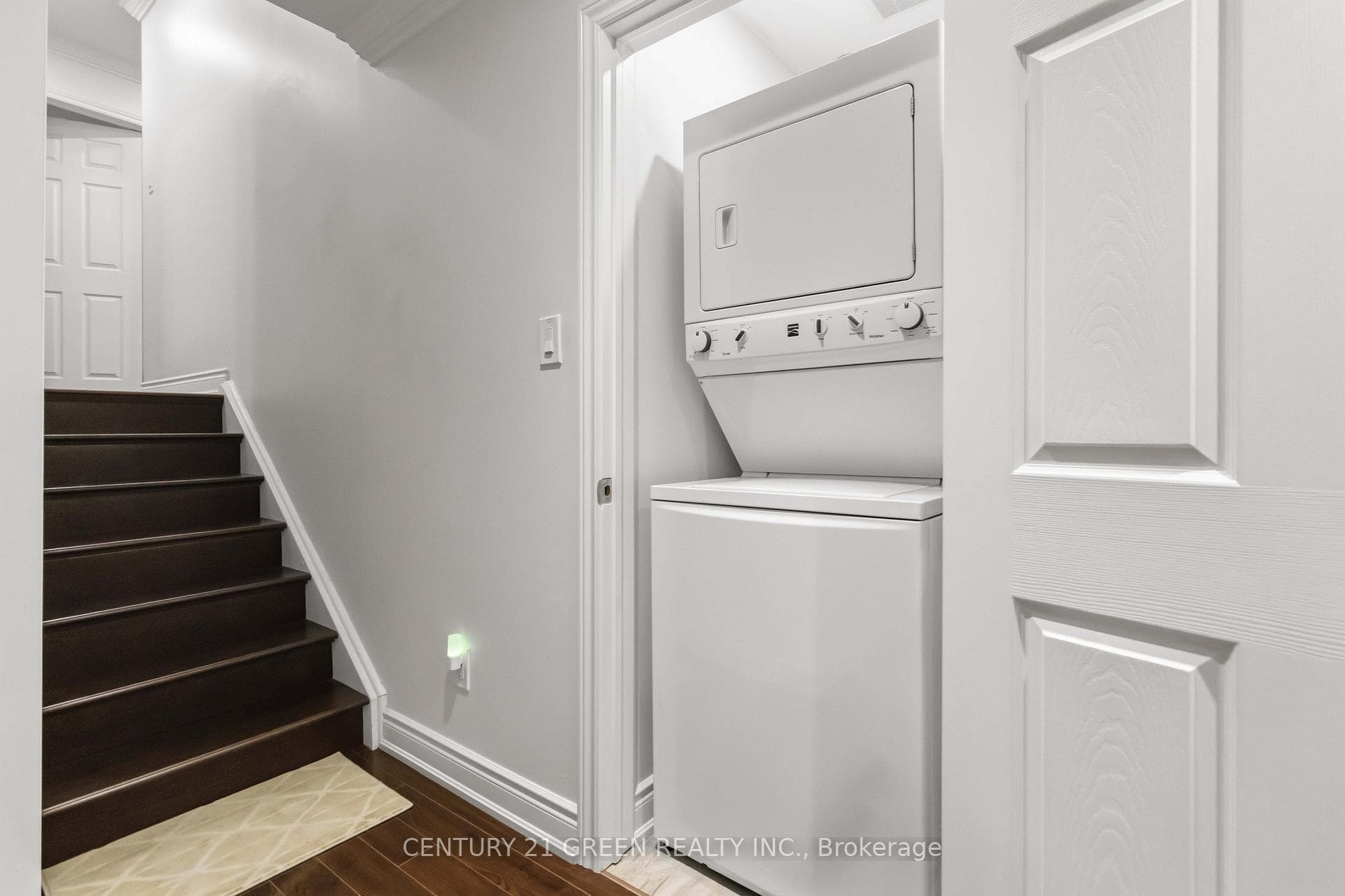 74 Davenport Crescent photo 20