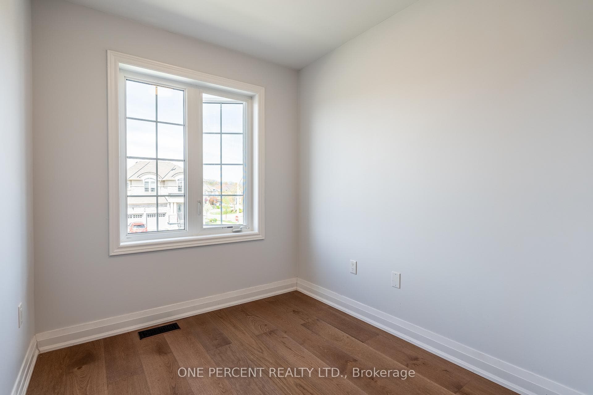107 Raymond Road photo 17