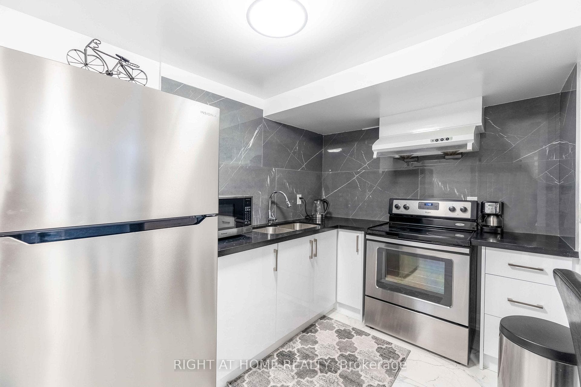 101 Nahanni Drive photo 24