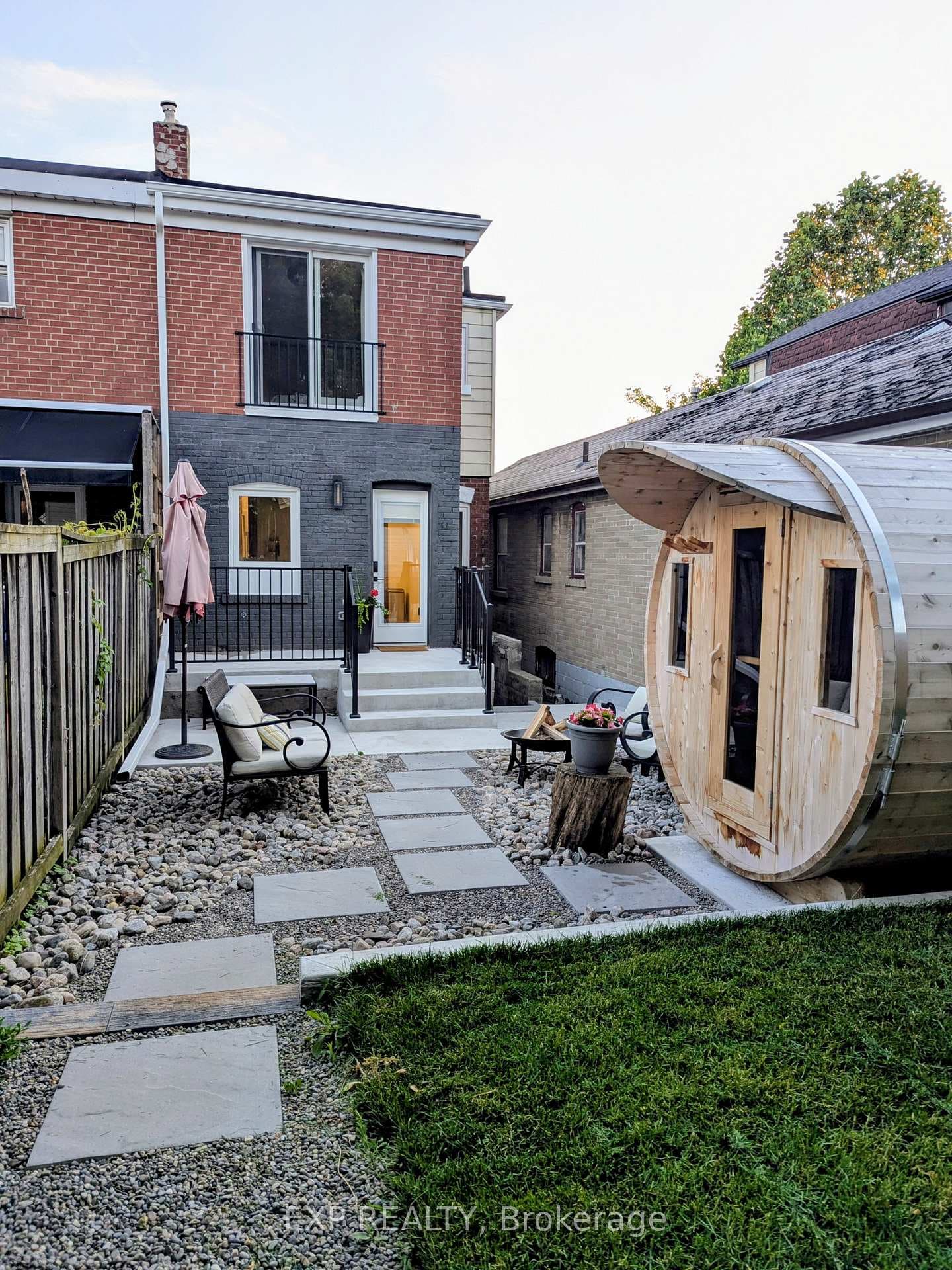 37 Gilbert Avenue photo 29