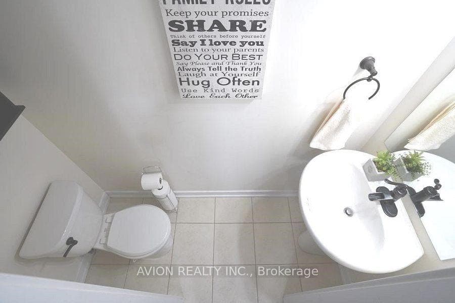 2 Dunsheath Way Unit 128 photo 9
