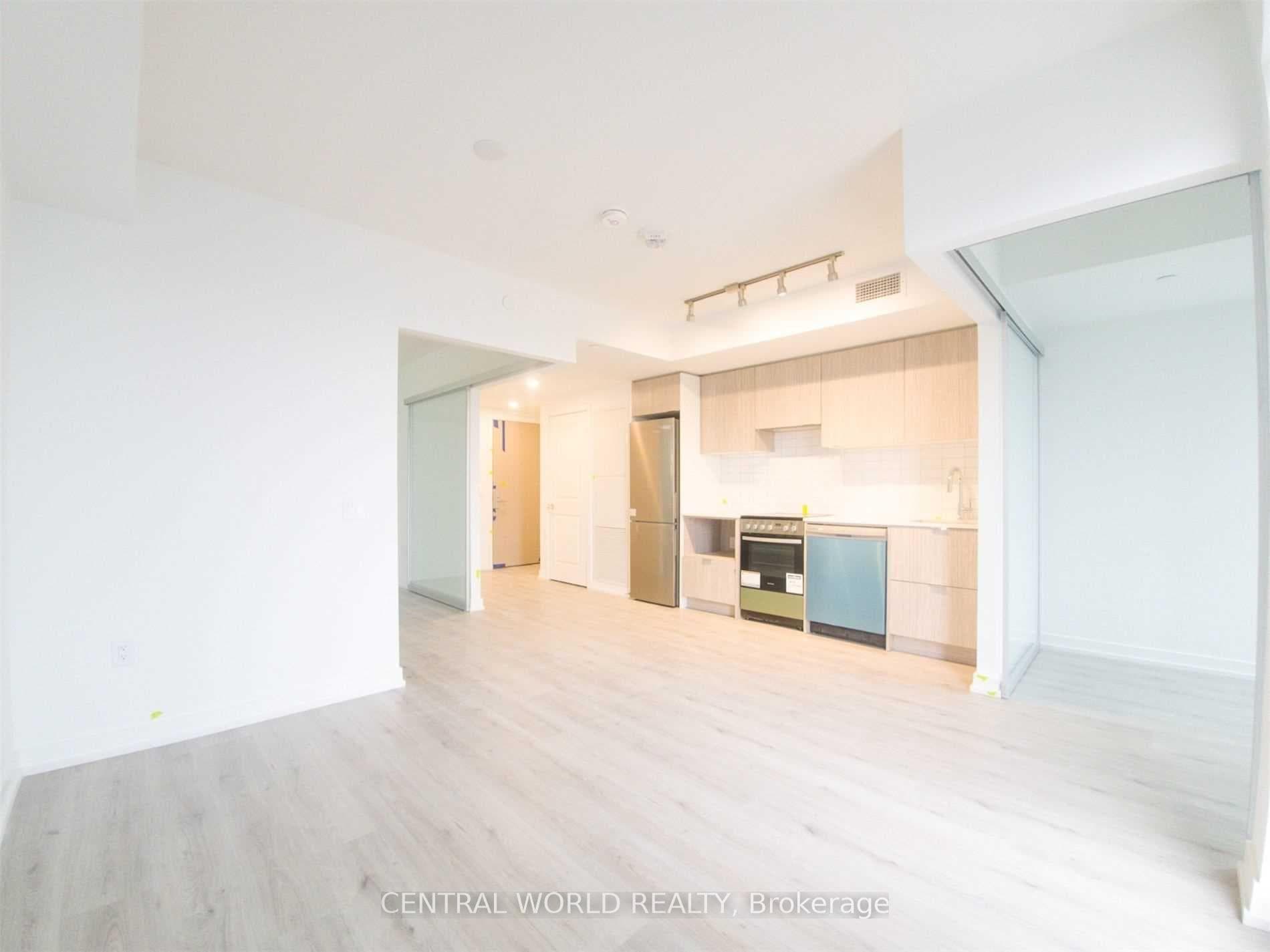 395 BLOOR Street Unit 4005 photo 5