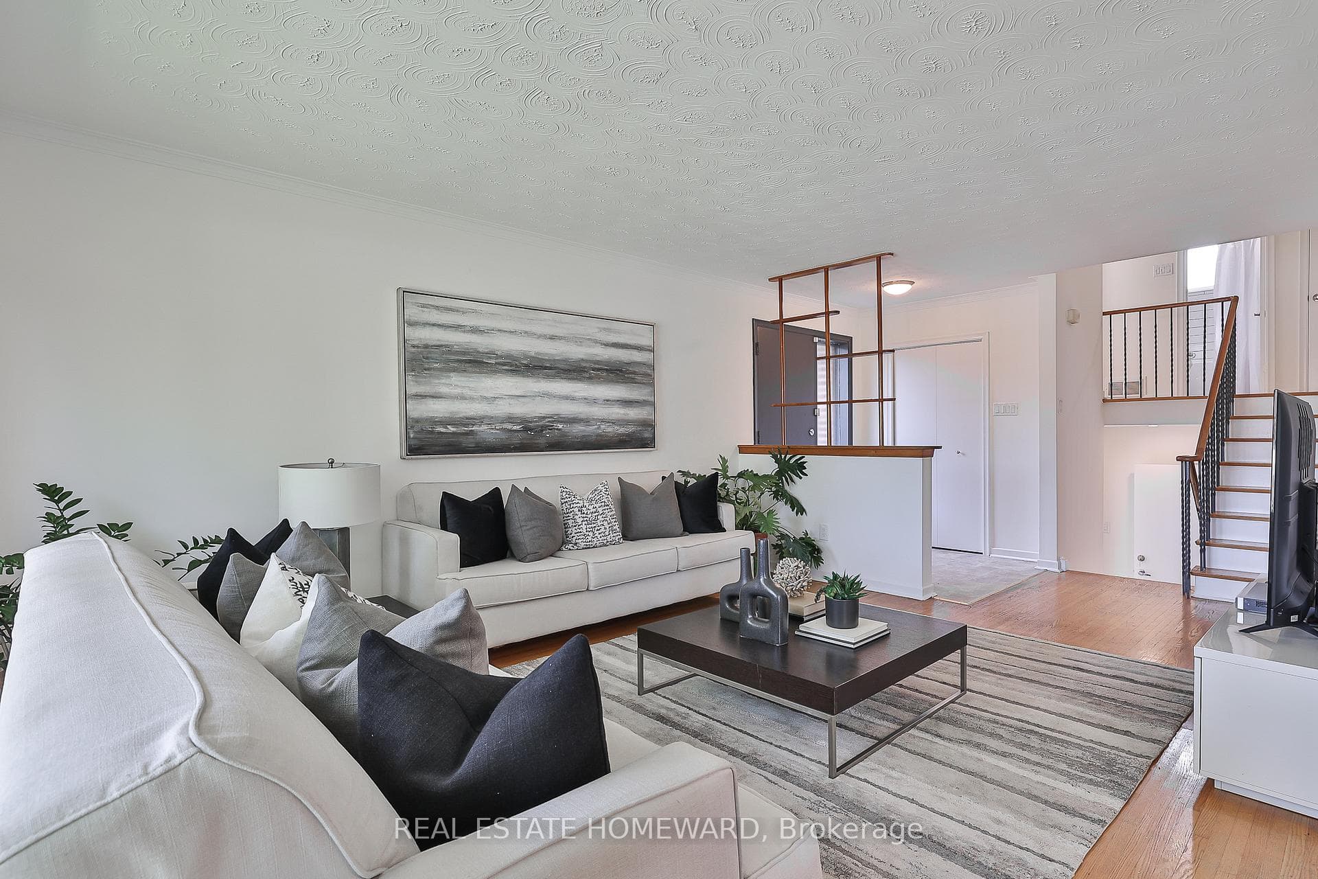 15 Windover Drive photo 3