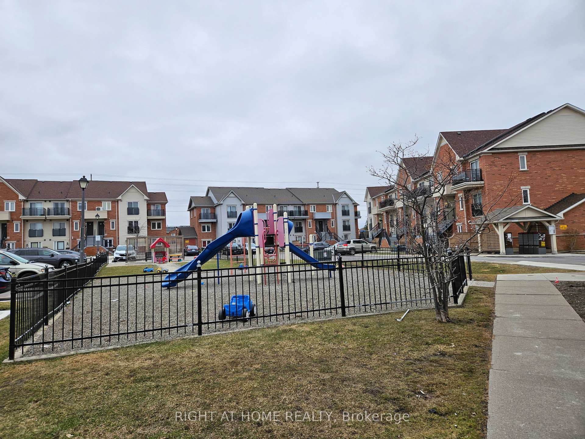 4620 Guildwood Way Unit 15 photo 39