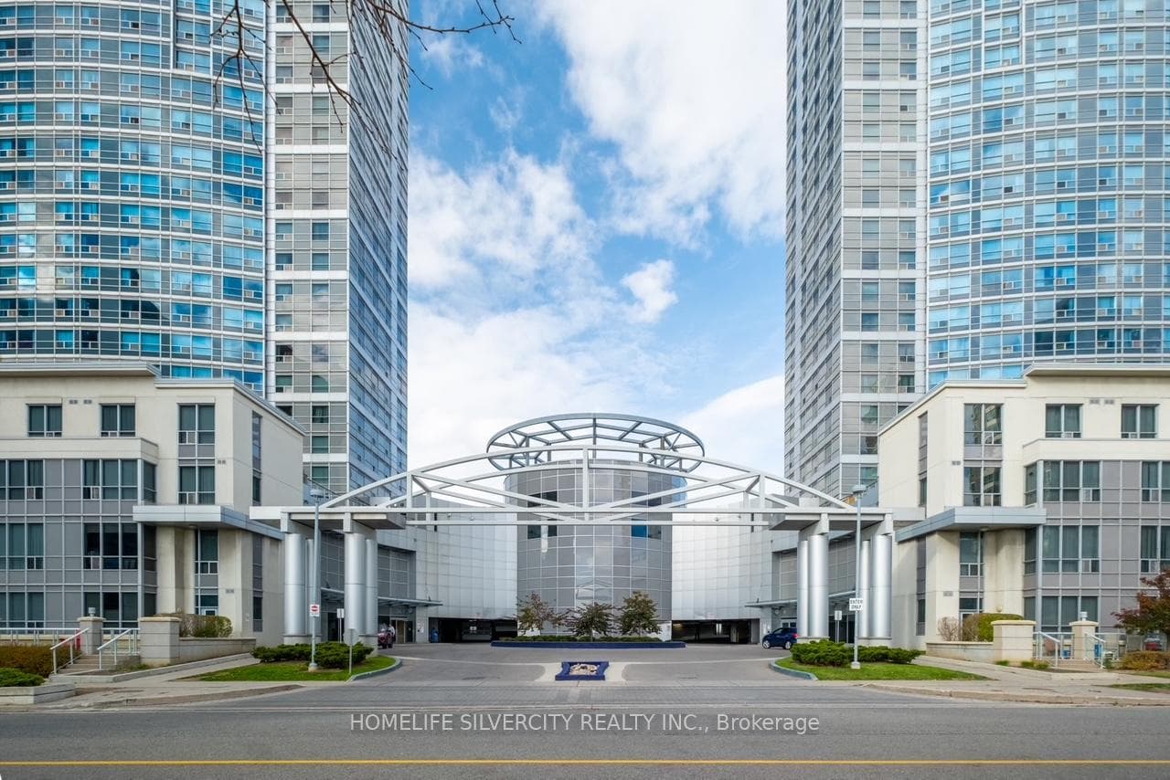 36 Lee Centre Drive Unit 1611 photo 1
