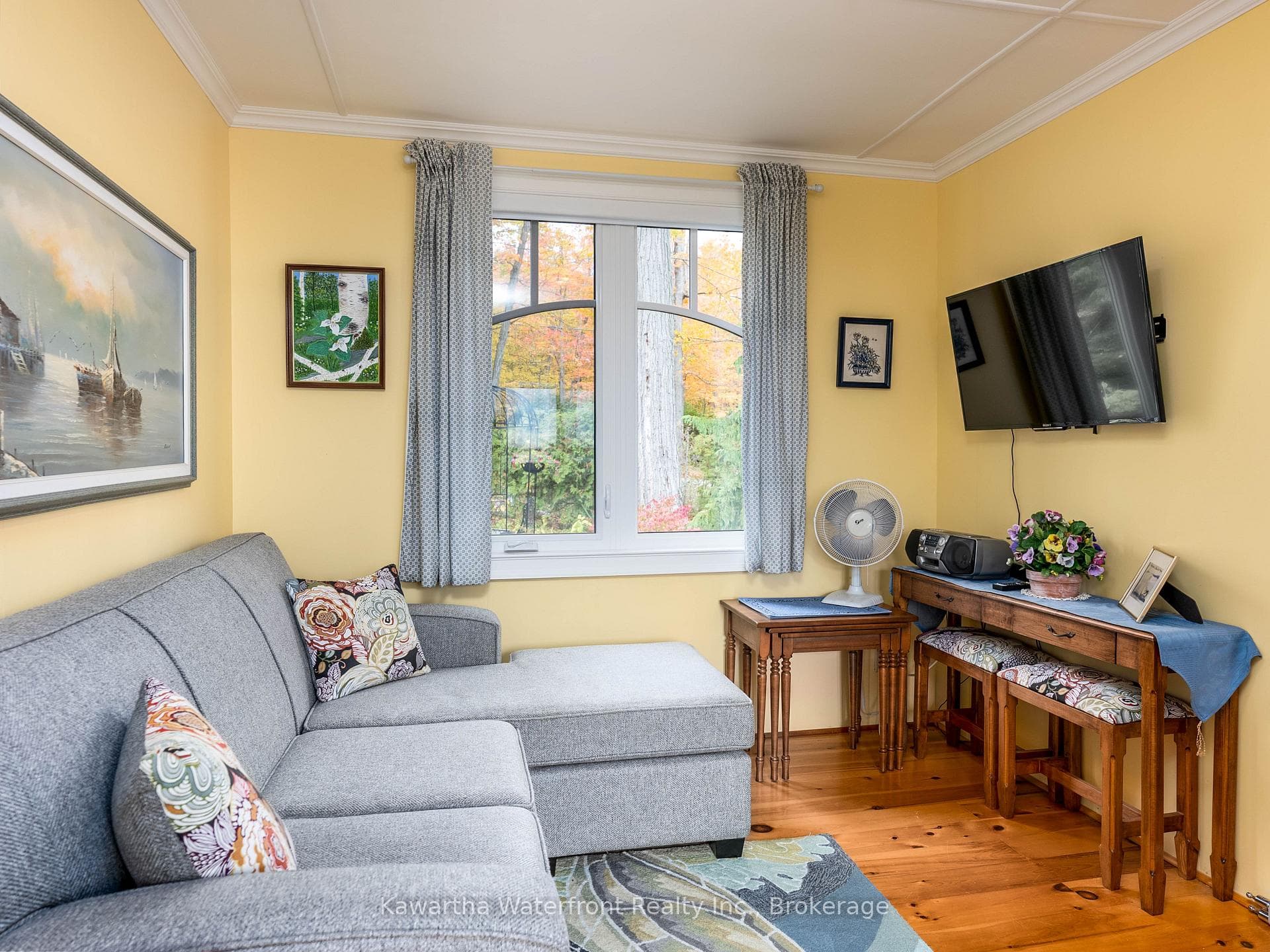 Guest Cottage Living Room