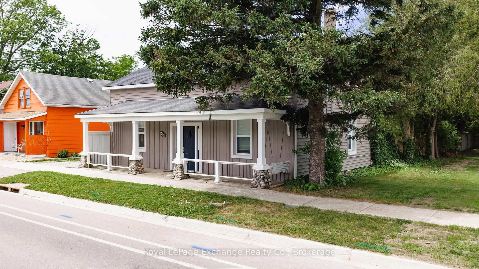 544 Queen Street photo 46