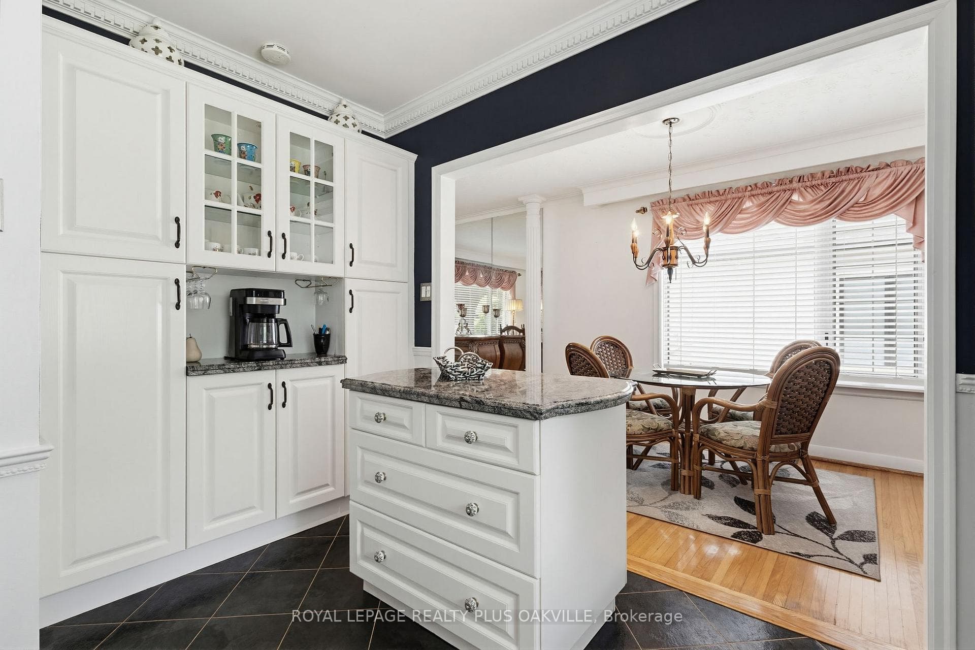 1310 Tansley Drive photo 11