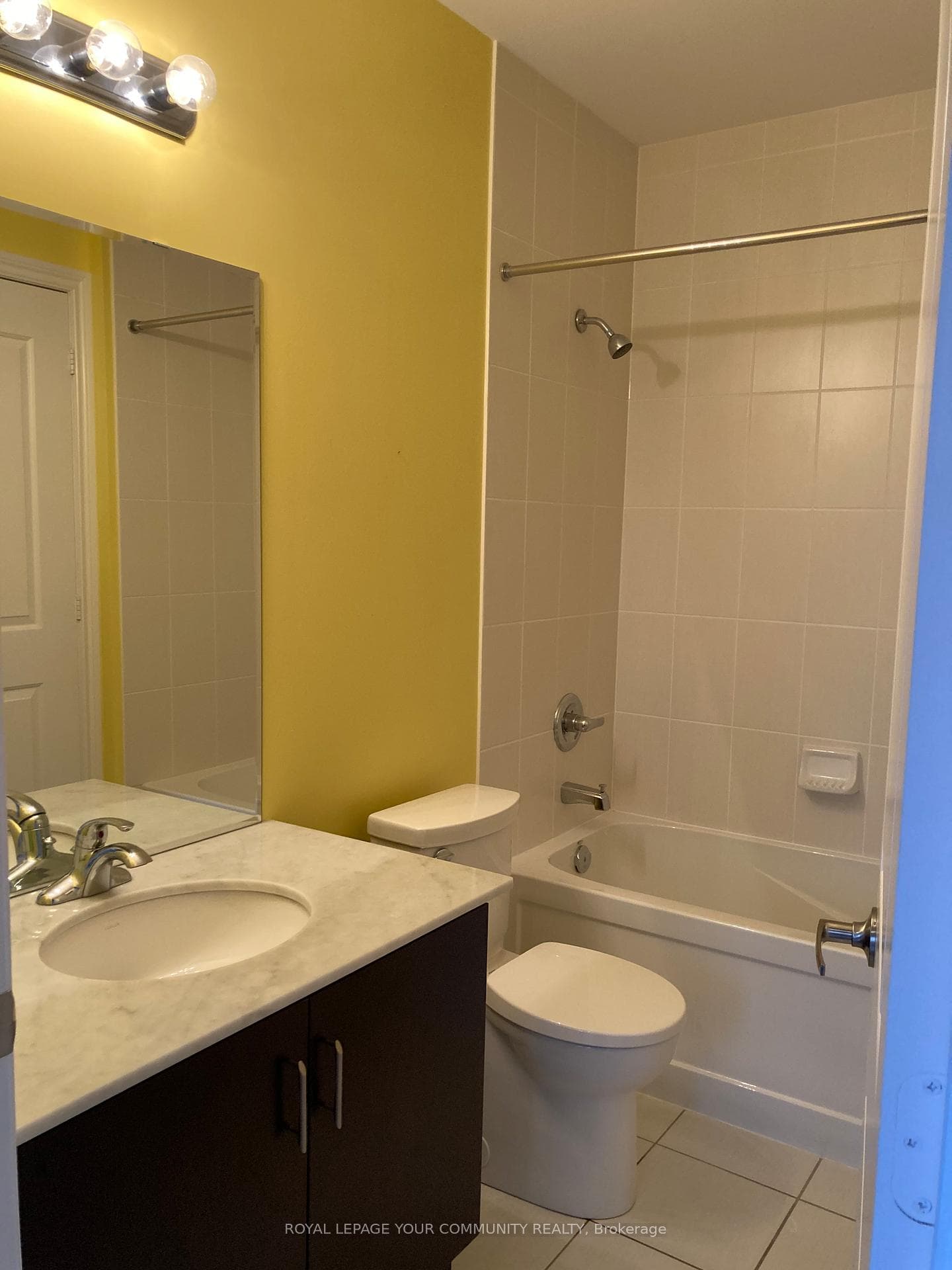 9255 Jane Street Unit 201 photo 8