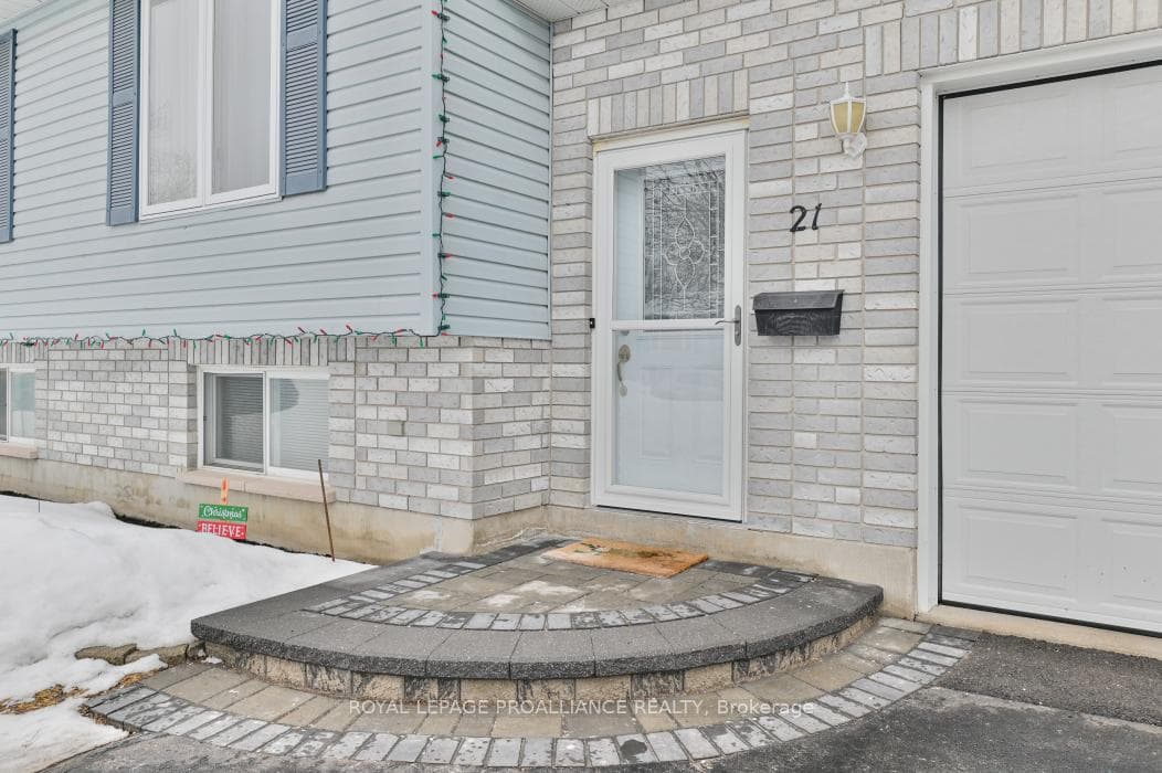 21 Robert Drive photo 6