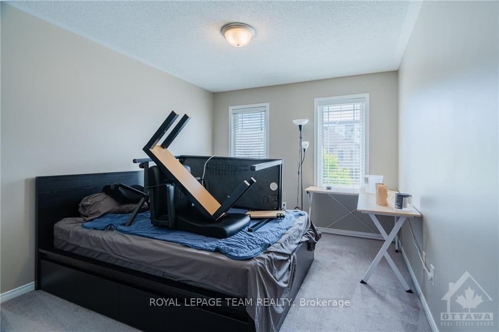 1530 CARRONBRIDGE Circle photo 21