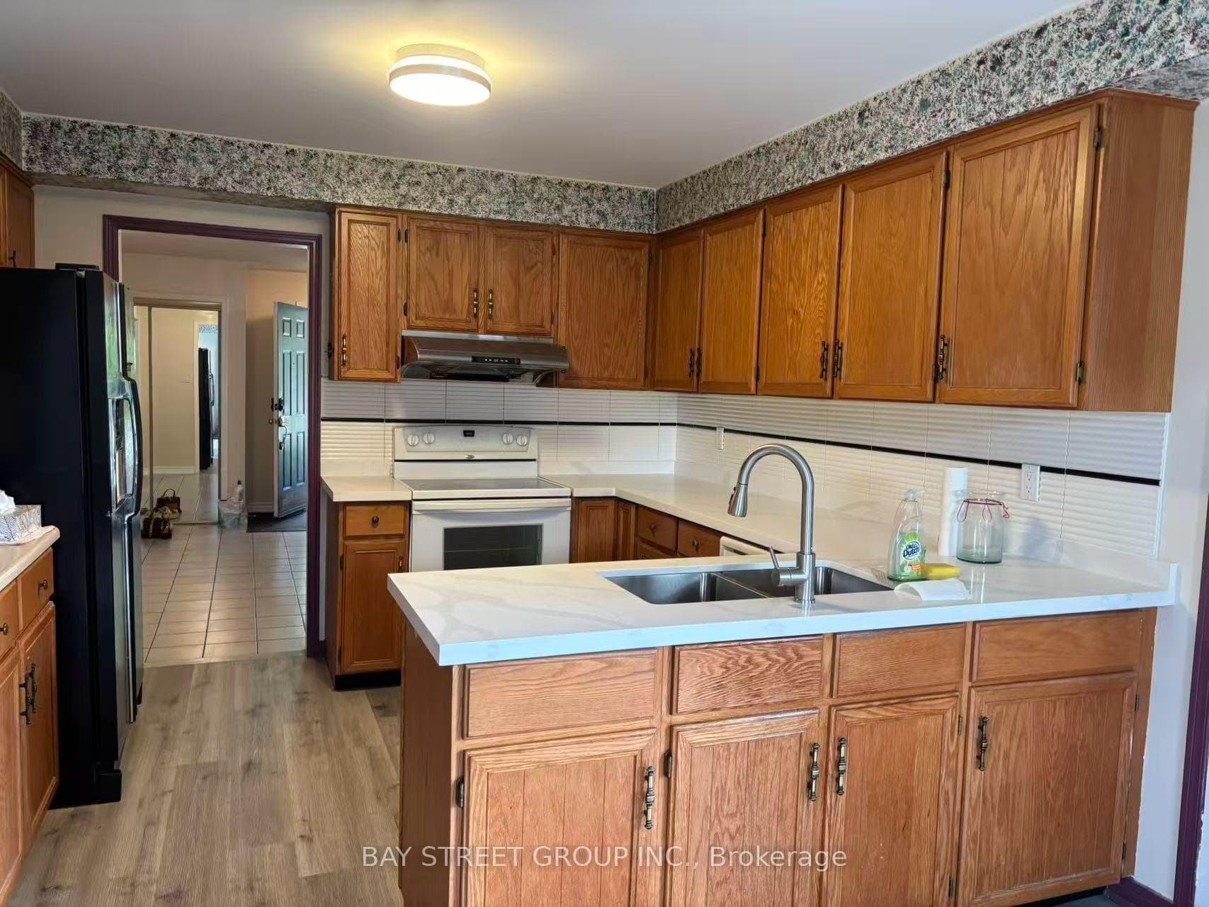 107 Stave Cres Crescent photo 4