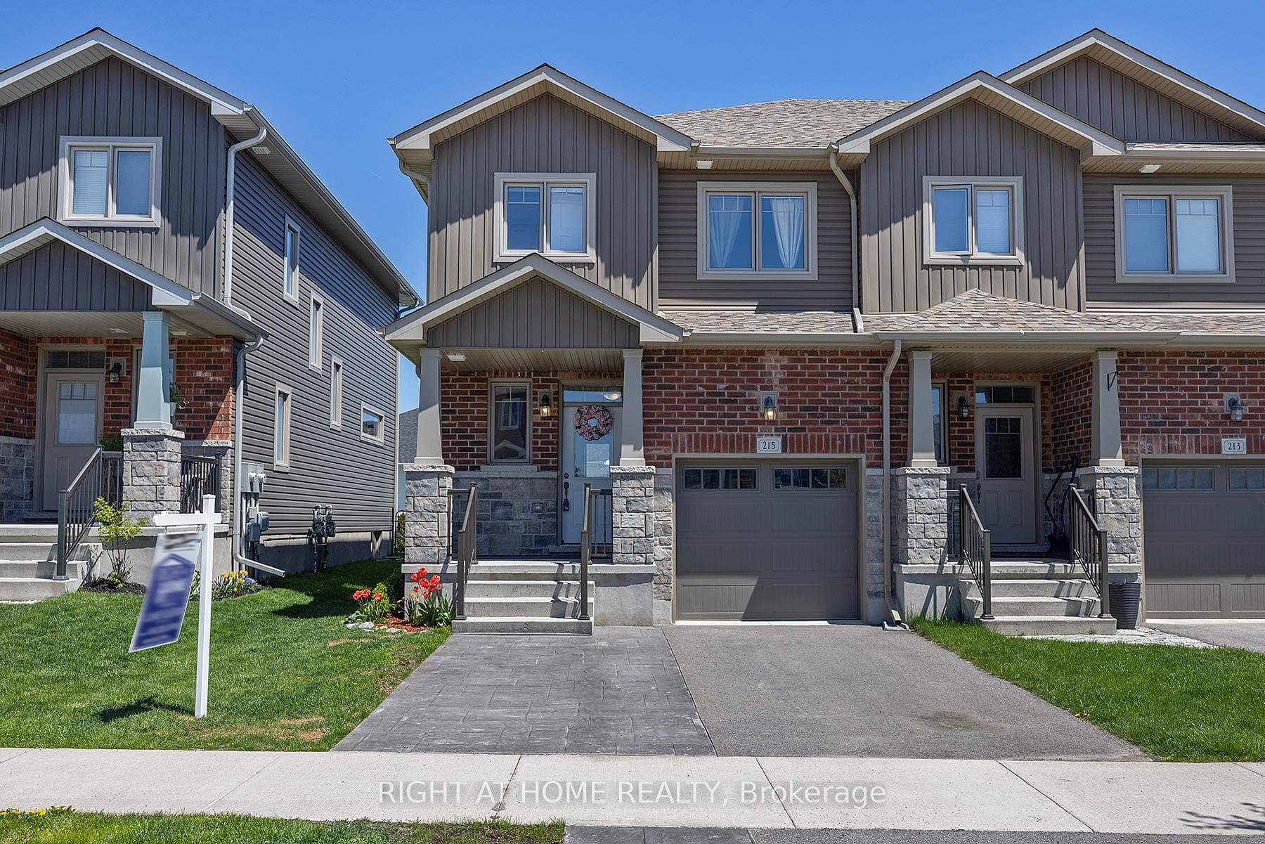215 Pratt Drive photo 2