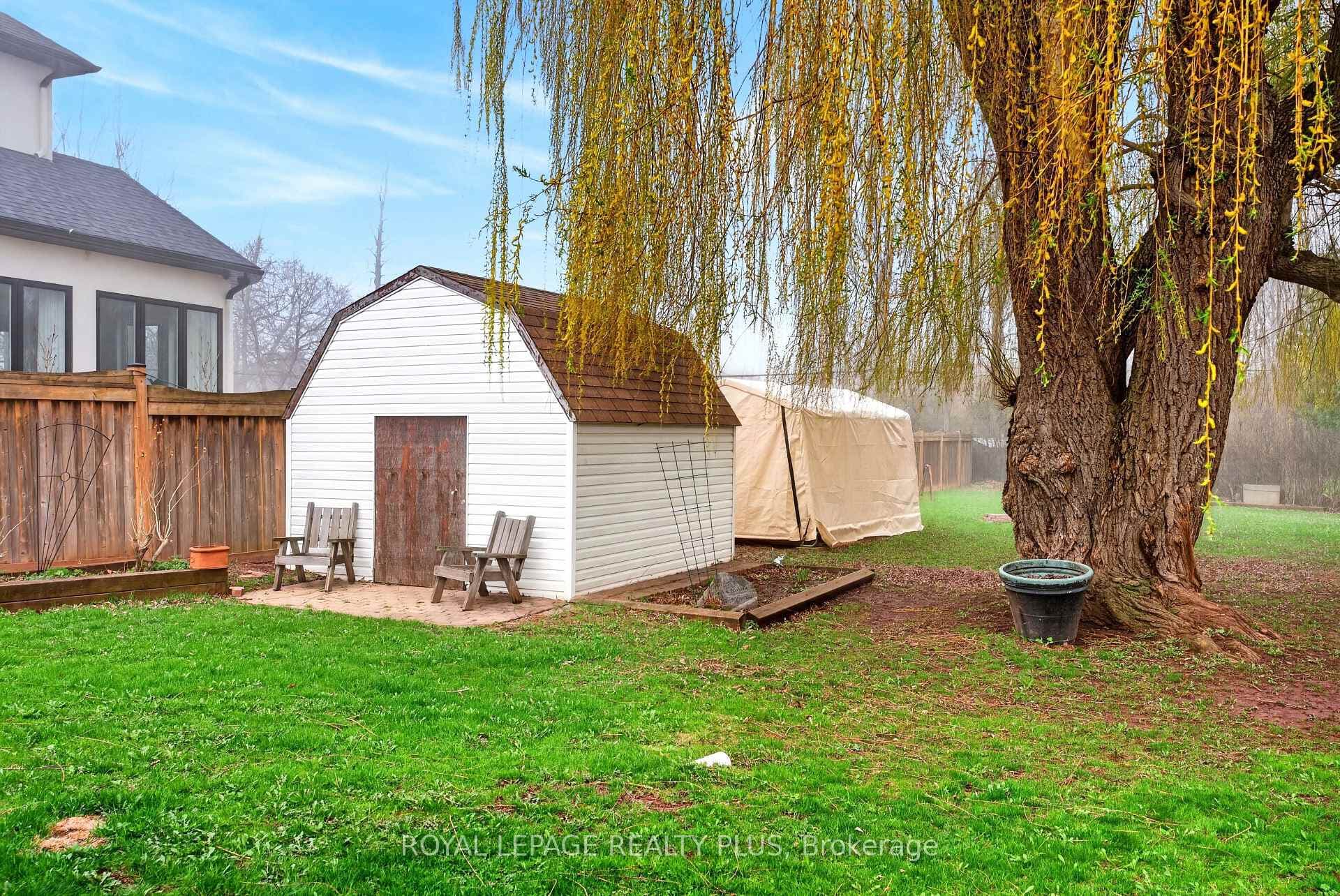1332 Stanbury Road photo 42